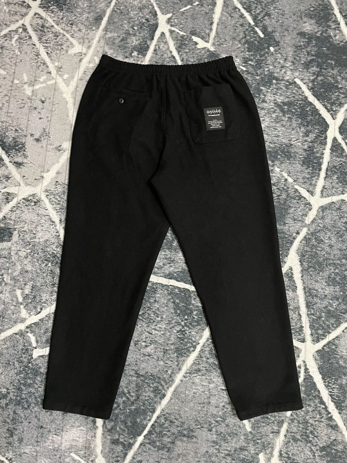 Designer × Japanese Brand × Undercover GU X Undercover Sweatpants Size US 33 - 6 Thumbnail