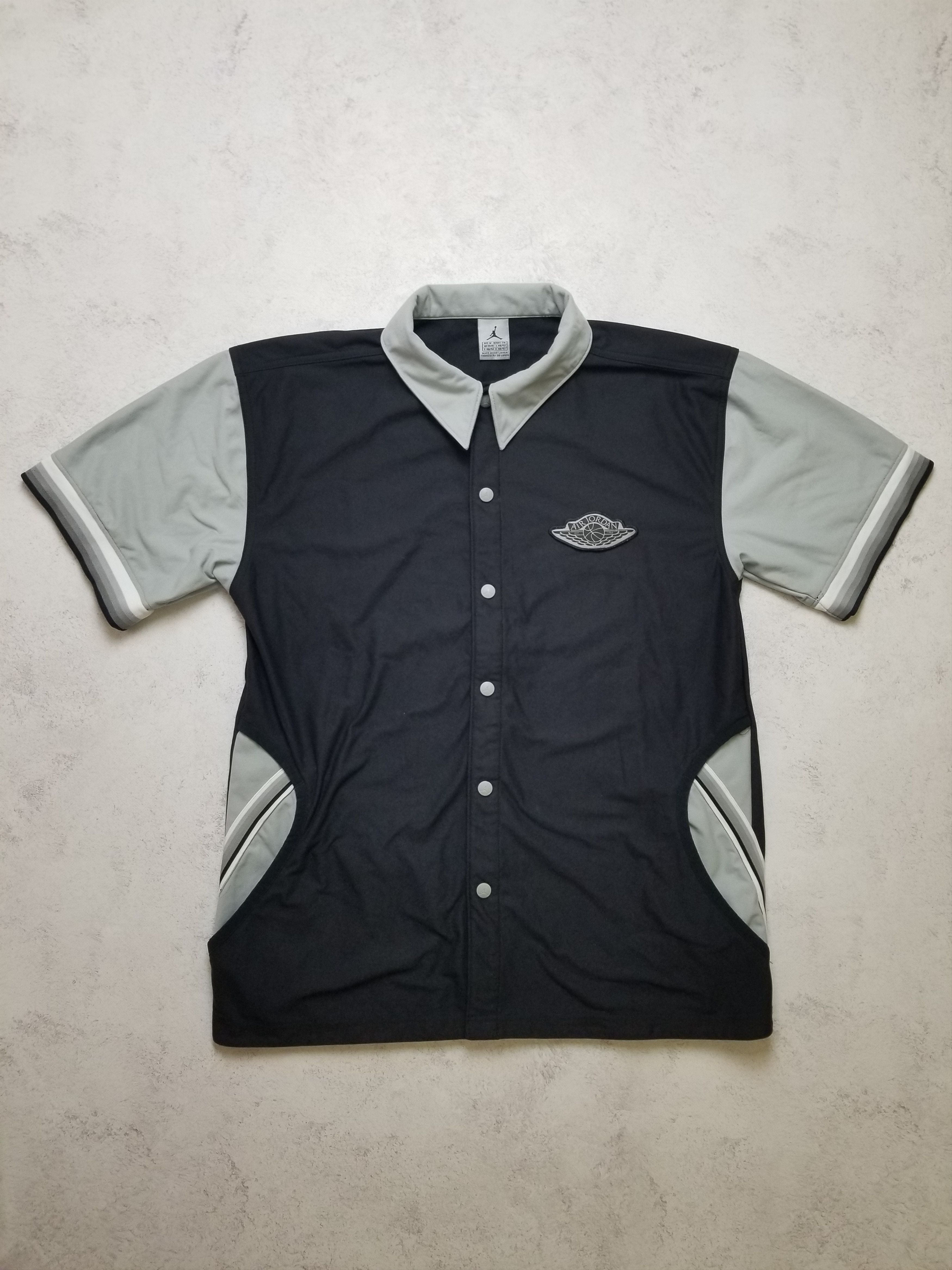 Jordan Brand Air Jordan Shadow Warm Up Jersey Button Up Shirt Size US M / EU 48-50 / 2 - 1 Thumbnail