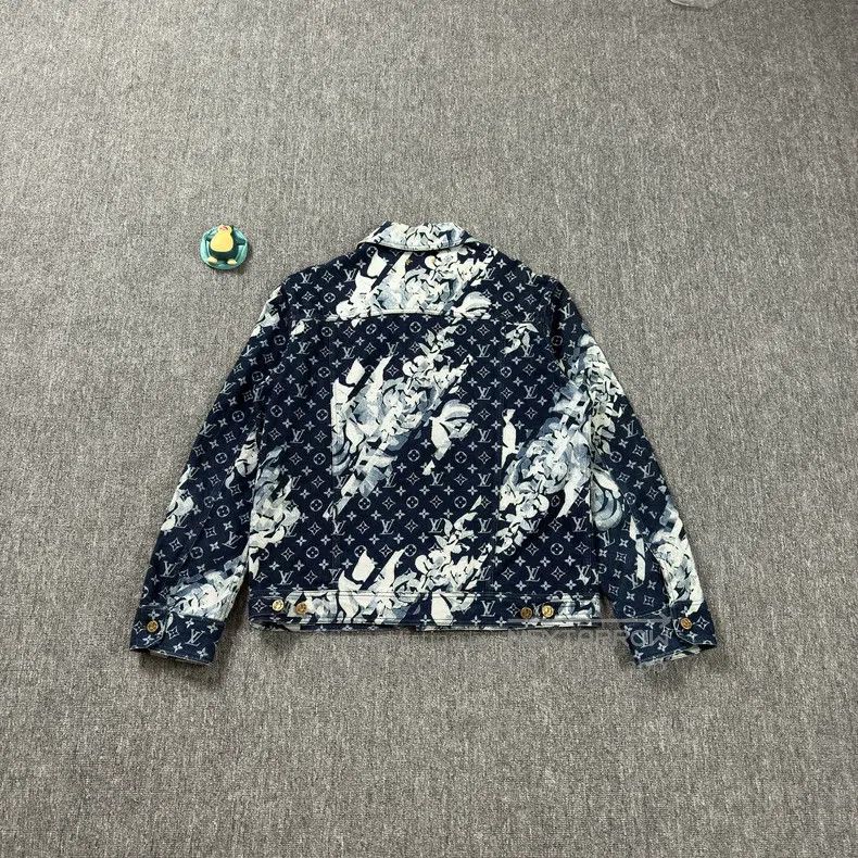 Louis Vuitton Louis Vuitton 24 styles of seaweed printed blue denim jack Size US L / EU 52-54 / 3 - 2 Thumbnail