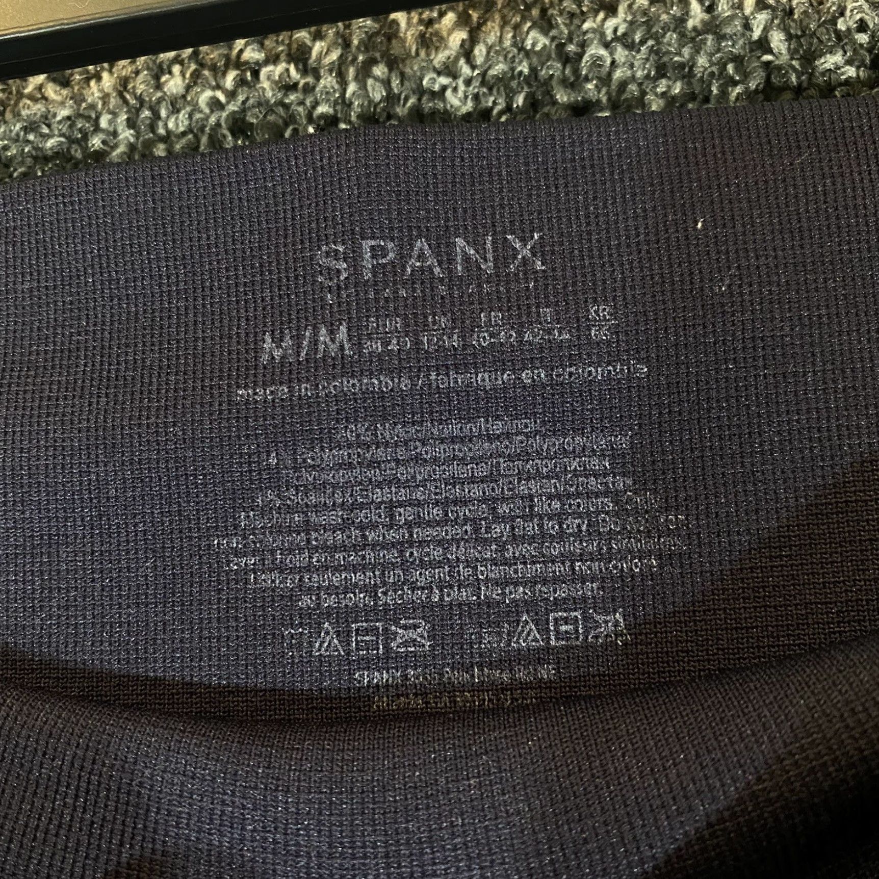 Spanx Spanx Leggings Womens M 25" Inseam Capri Two Tone Blue Oval Pattern Active Workout Fitness Jogging Running Womens Size 32" / US 10 / IT 46 - 6 Thumbnail