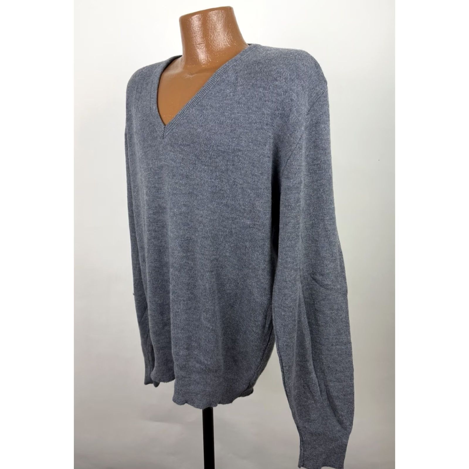 Vintage VINTAGE Puritan Sweater Mens XL V-Neck Knit Pullover Gray Heather Minimal Golf 80s 90s Retro Pullover Men XLLid Size US XL / EU 56 / 4 - 6 Thumbnail