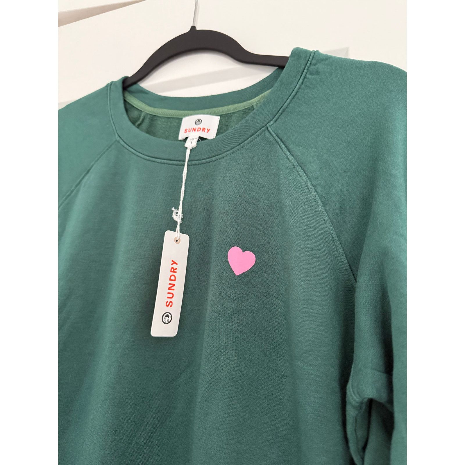 Sundry New Sundry Jade with Pink Heart Raglan Pullover Small - $128 Size S / US 4 / IT 40 - 7 Thumbnail
