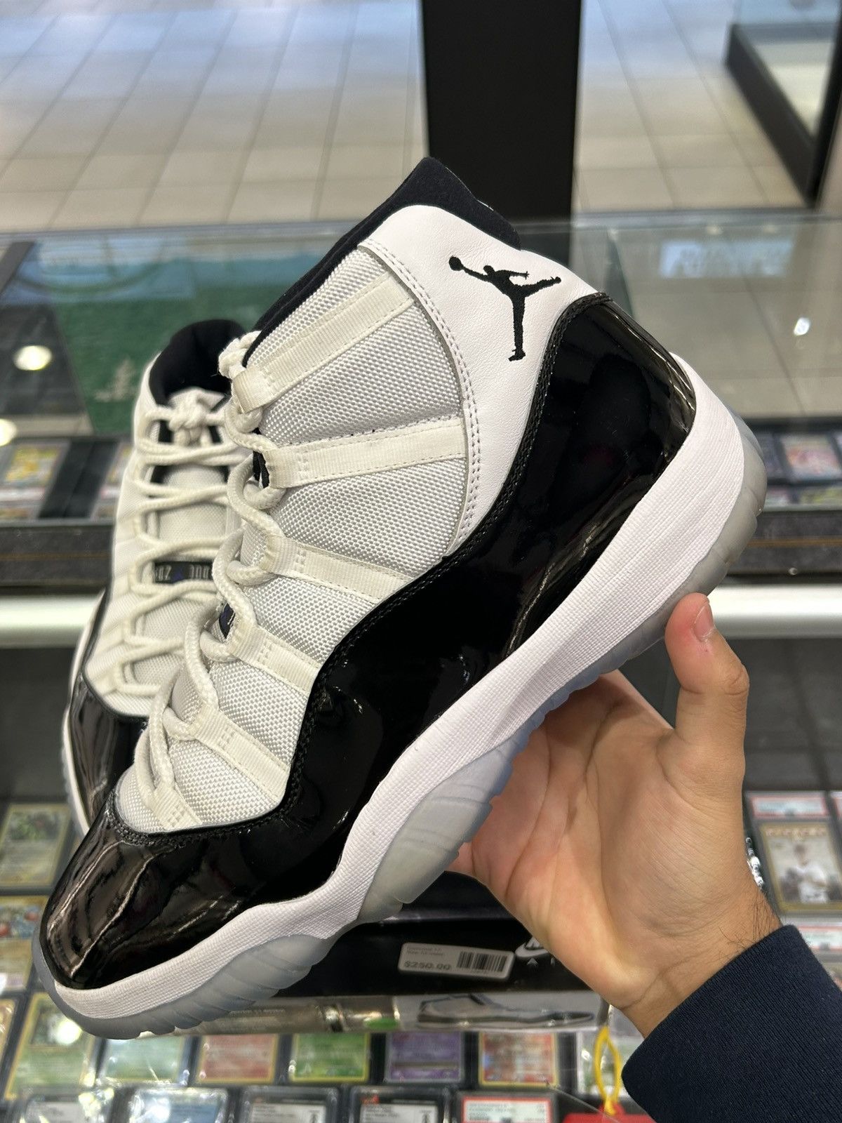 Jordan Brand Jordan 11 Concord 2018 Size US 12 / EU 45 - 2 Thumbnail