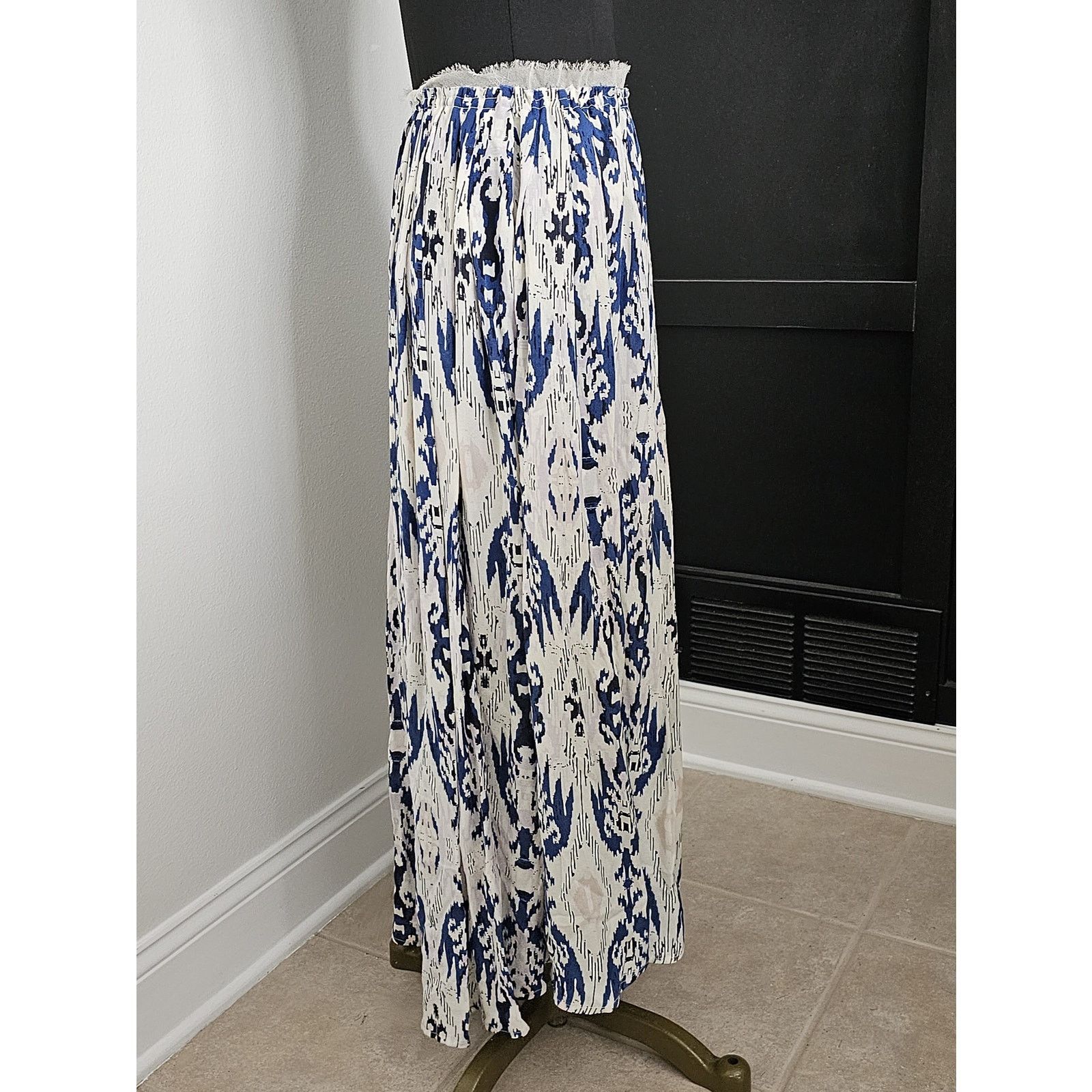 Ulla Johnson ULLA JOHNSON 100% Silk Chiffon Batik Print Midi Skirt 4 Size 27" / US 4 / IT 40 - 2 Thumbnail