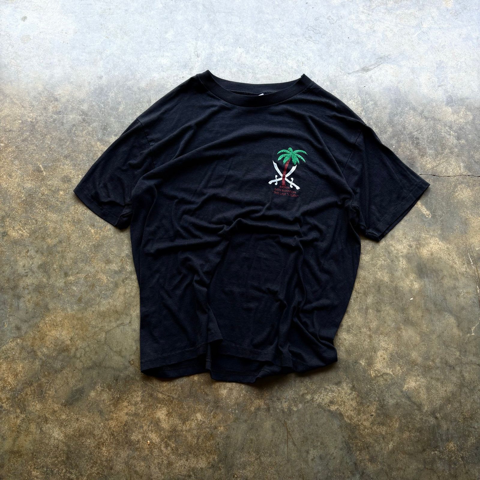 Other × Vintage Vintage 90s Desert Storm Military T-shirt Size US L / EU 52-54 / 3 - 1 Thumbnail