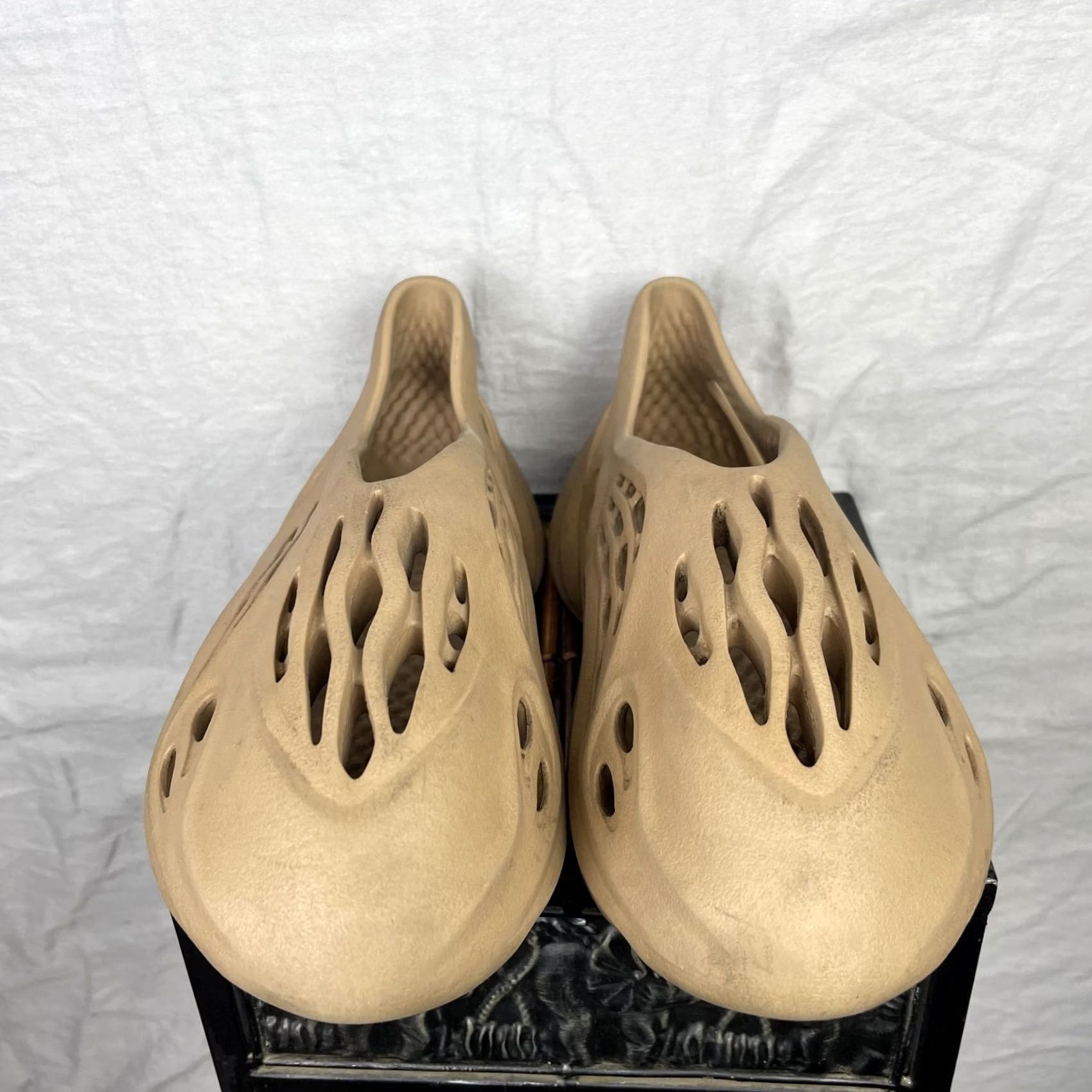 Adidas adidas Yeezy Foam RNNR Mens 11 Brown Sneaker Athletic Shoes Shoes Mens Brown Yeezy Foam RNNR 11 Adidas Made In USA Steetwear Size US 11 / EU 44 - 6 Thumbnail