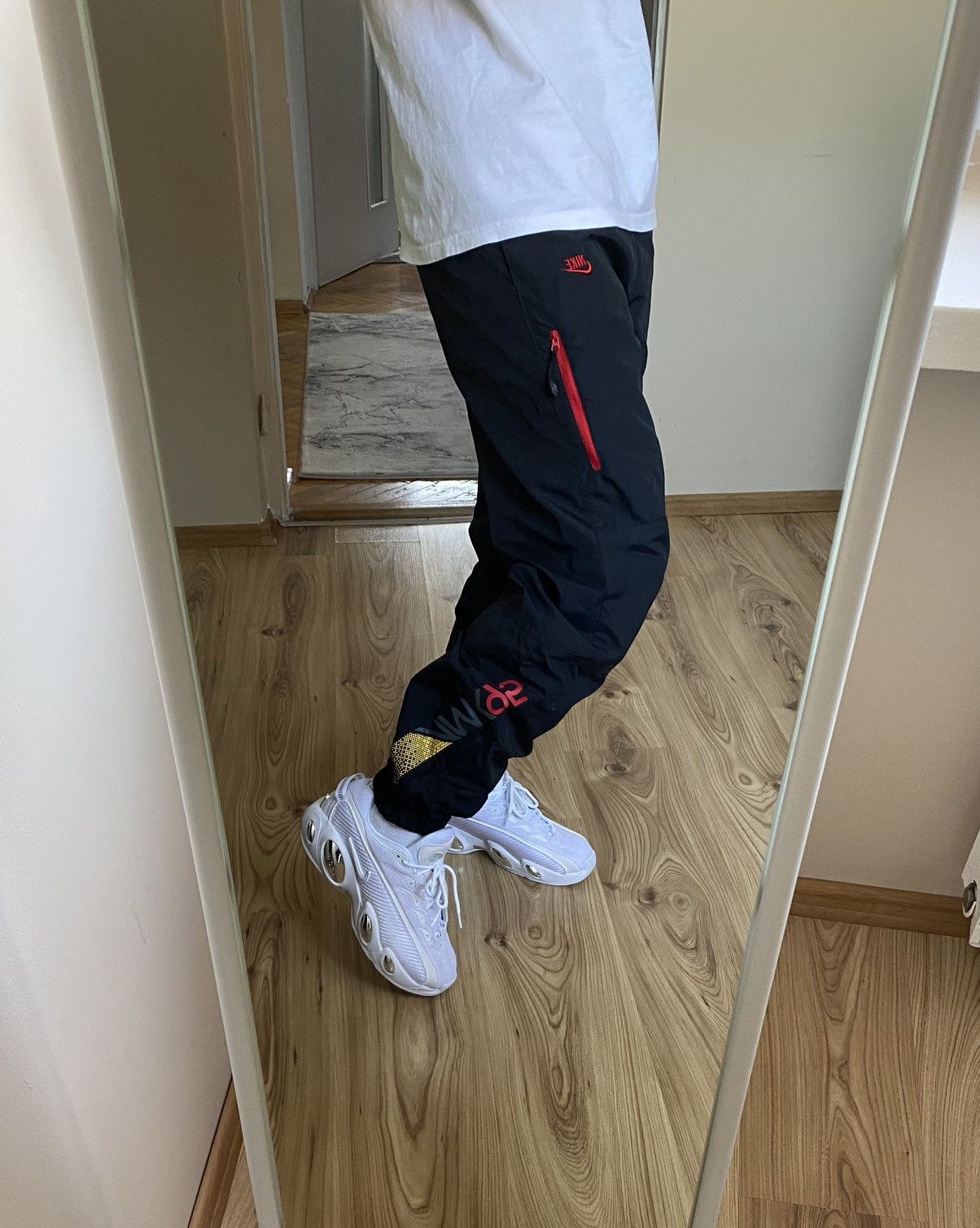 Vintage 00's Nike Air Max 95 Nylon Track Pants