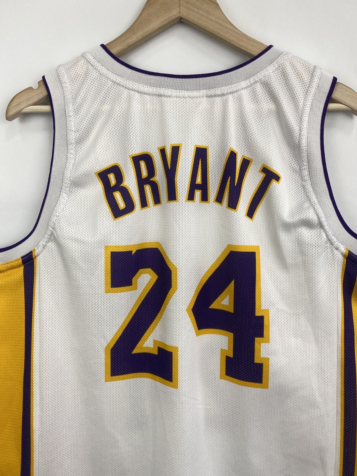 Champion 🇺🇸 Vintage Y2K Kobe Bryant 24 Champion L A Lakers Jersey Rare Size US L / EU 52-54 / 3 - 11 Thumbnail