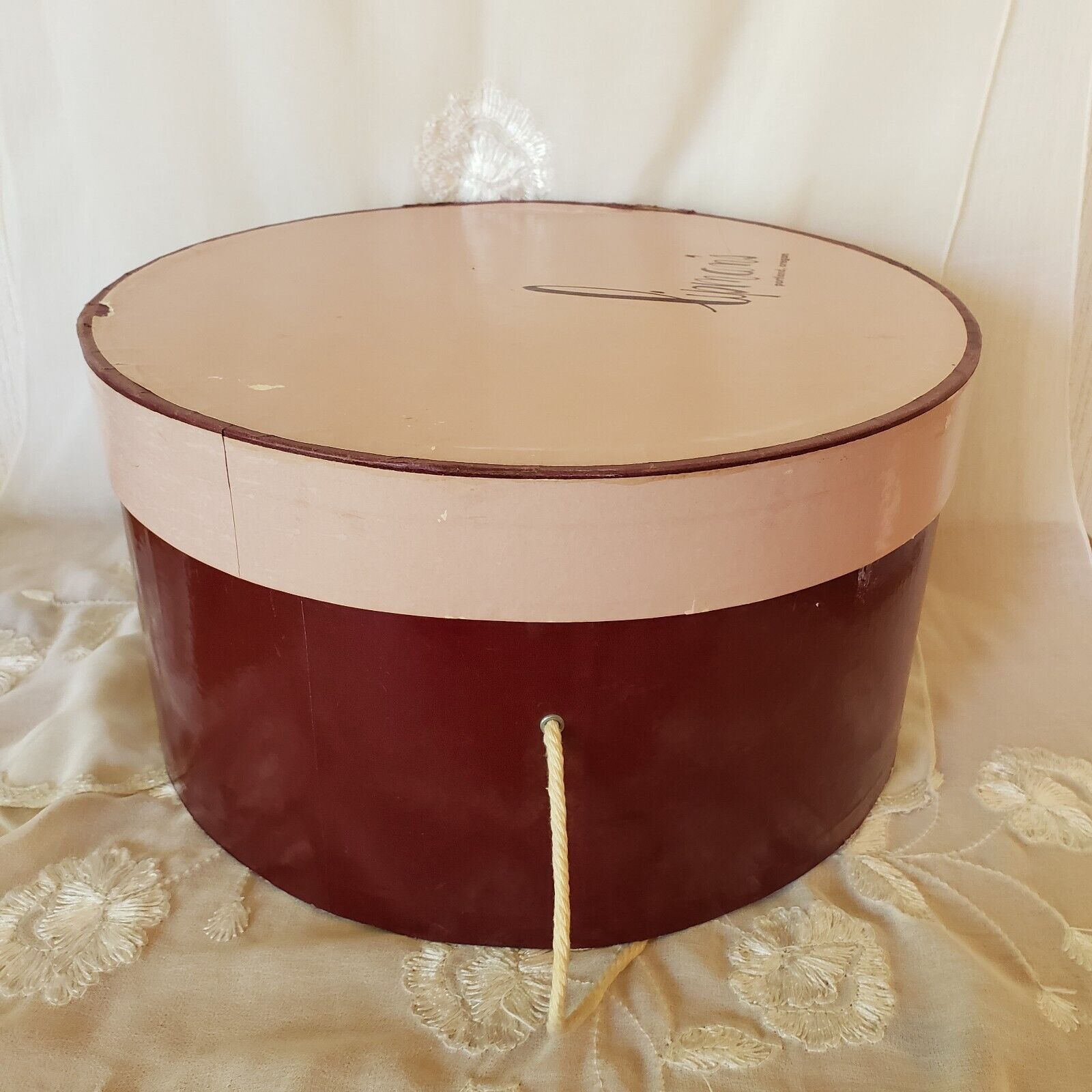 Vintage Vintage Hat Box Lipman's of Portland Large Round Pink Burgun Size ONE SIZE - 6 Thumbnail