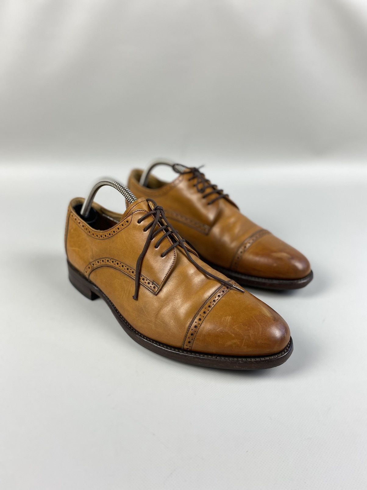 Loake Loake Guilhall men’s leather Oxford formal shoes Size US 9.5 / EU 42-43 - 1 Thumbnail