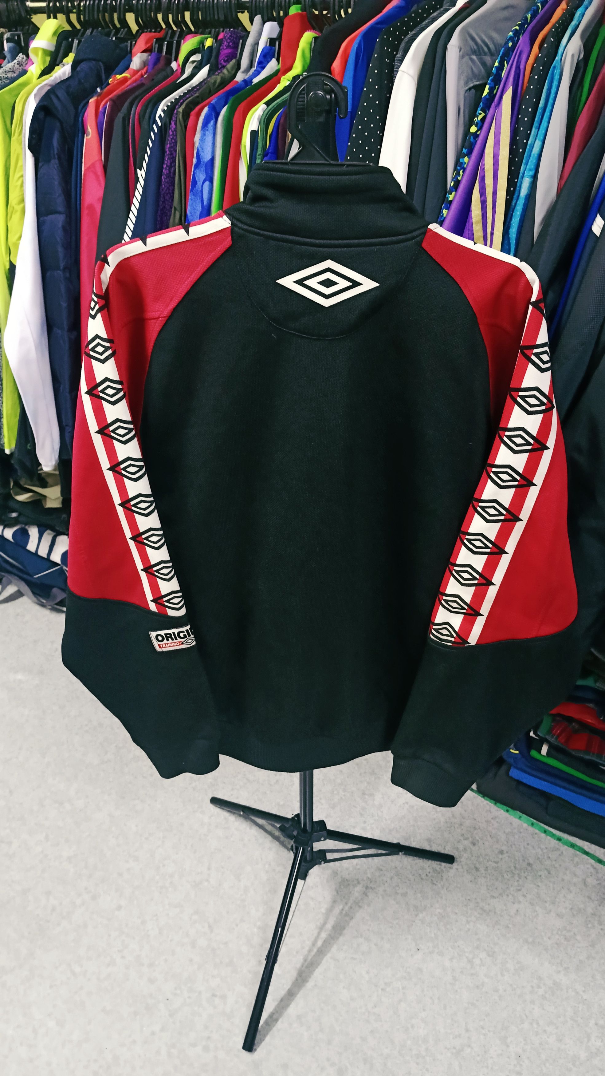 Umbro × Vintage Rare Vintage Umbro Sidetape Training Sweater Size US L / EU 52-54 / 3 - 2 Thumbnail