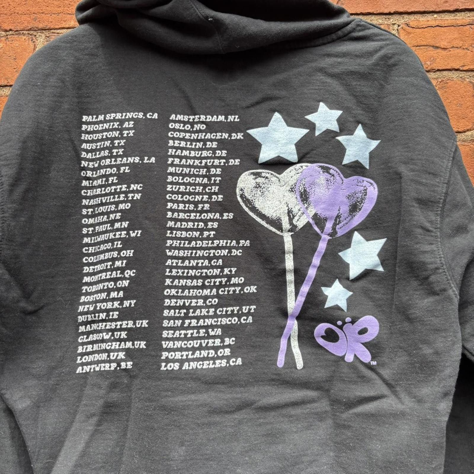Other Olivia Rodrigo guts tour hoodie L Size US L / EU 52-54 / 3 - 5 Thumbnail