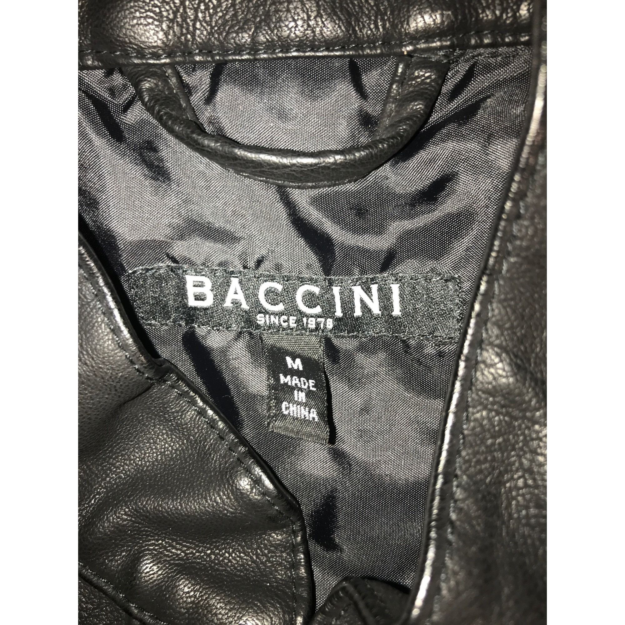Vintage Baccini Womens Black Ruffled Zip Faux Leather Jacket Size M / US 6-8 / IT 42-44 - 4 Thumbnail