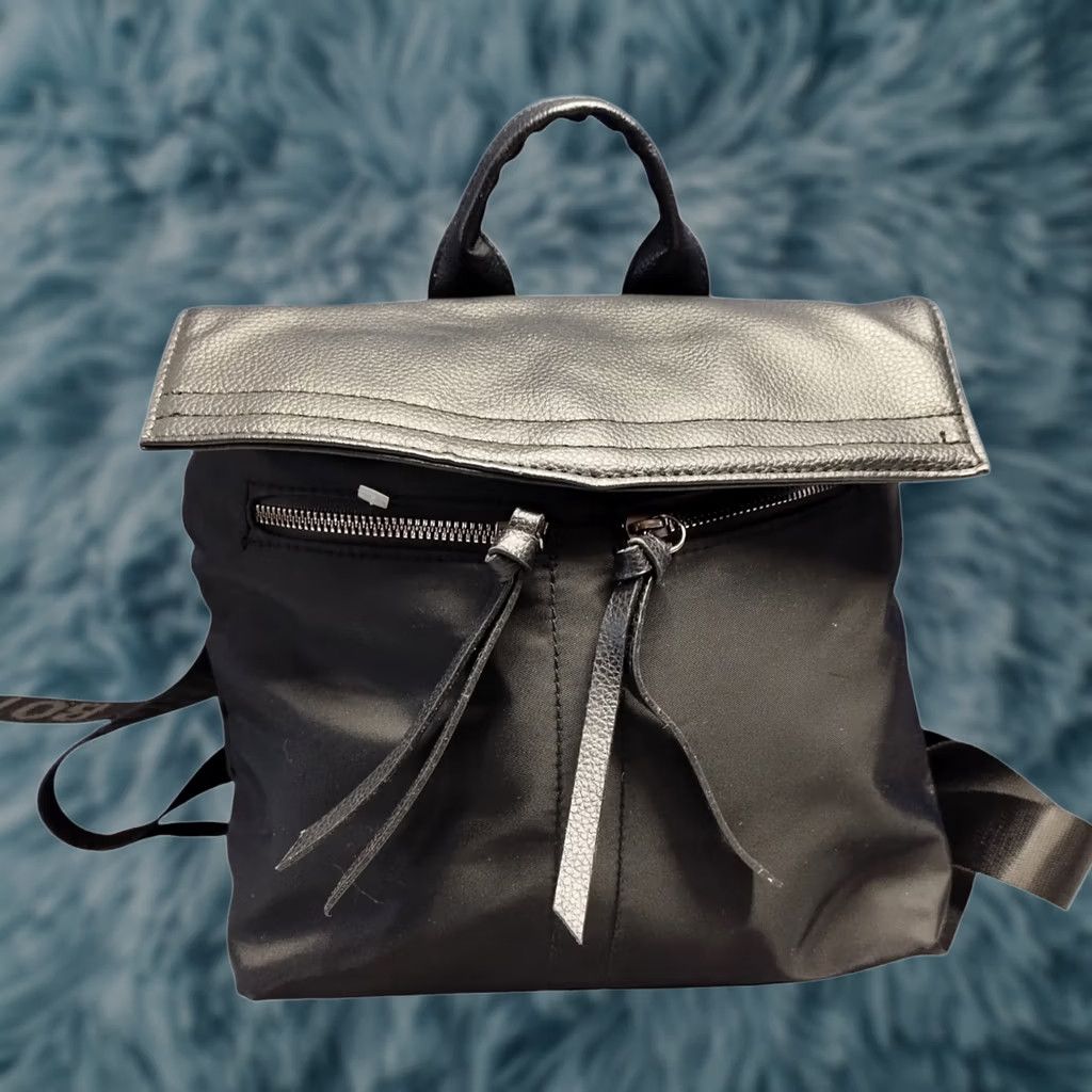 Vintage Botkier Trigger Mini Convertible Backpack Womens Black Polyester Lined Size ONE SIZE - 1 Thumbnail