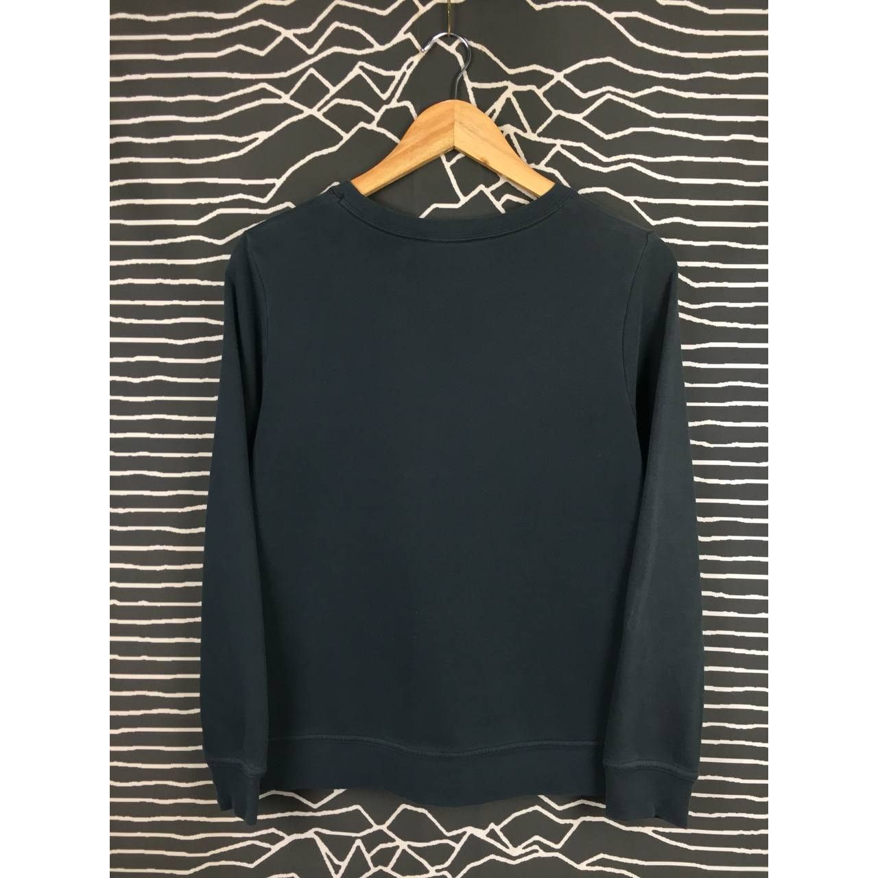 Nike Nike Embroidered Logo Essential Crewneck Sweatshirt Size US M / EU 48-50 / 2 - 7 Thumbnail