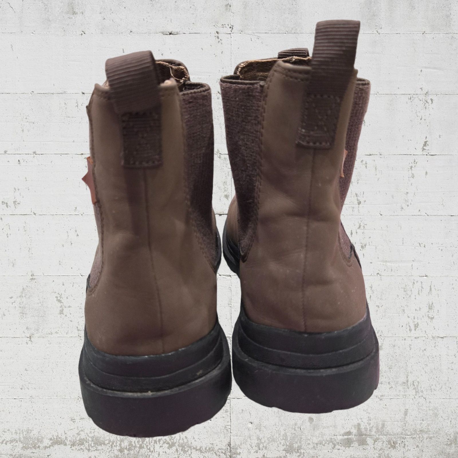 Zara Zara Brown Chelsea Ankle Boots Size 36 Size US 6 / IT 36 - 6 Thumbnail