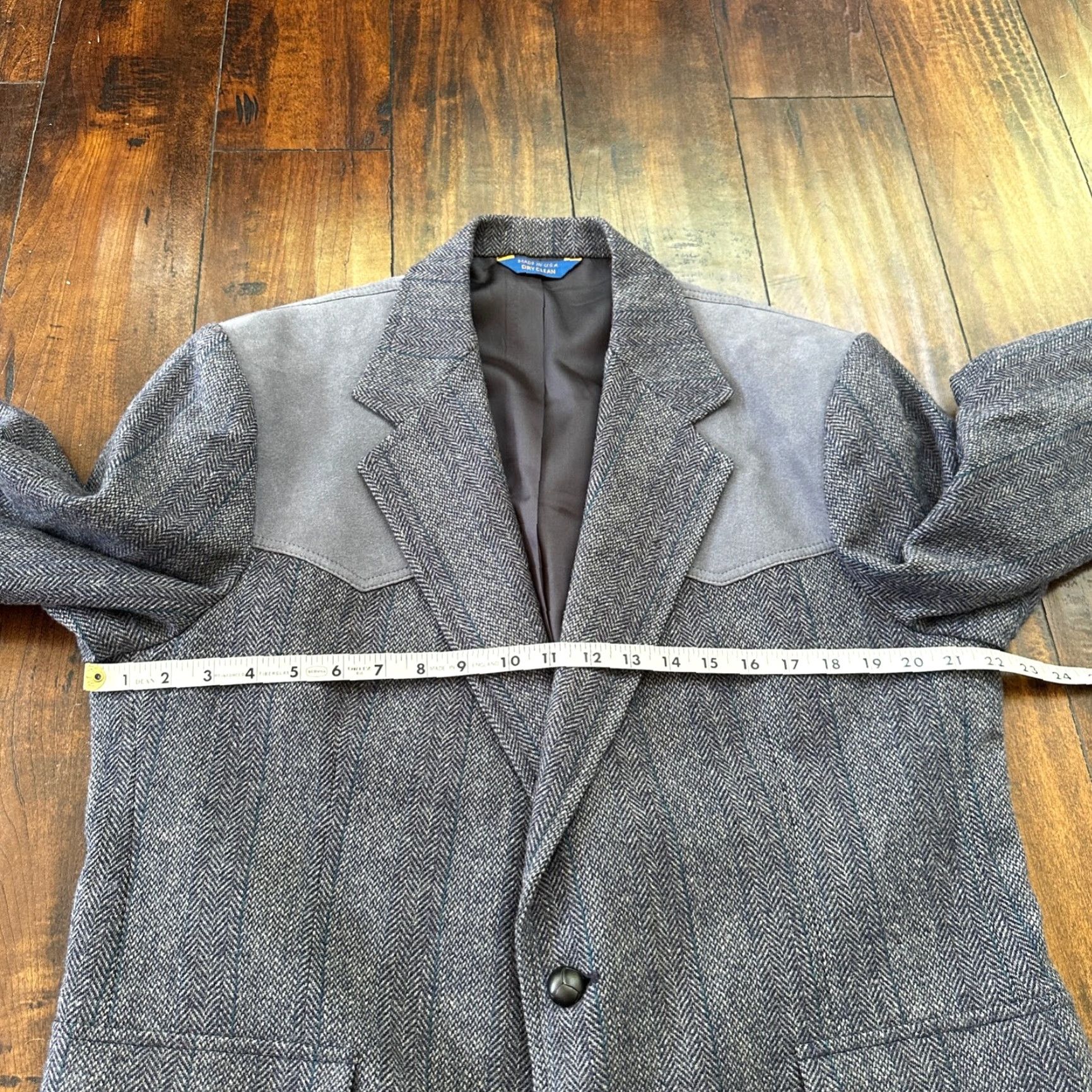 Pendleton VTG Pendleton Blazer Men's 44 Wool Tweed Button-Up Three-Button Single-Breasted USA Gray Knit Long Coat Jacket Size 44R - 6 Thumbnail