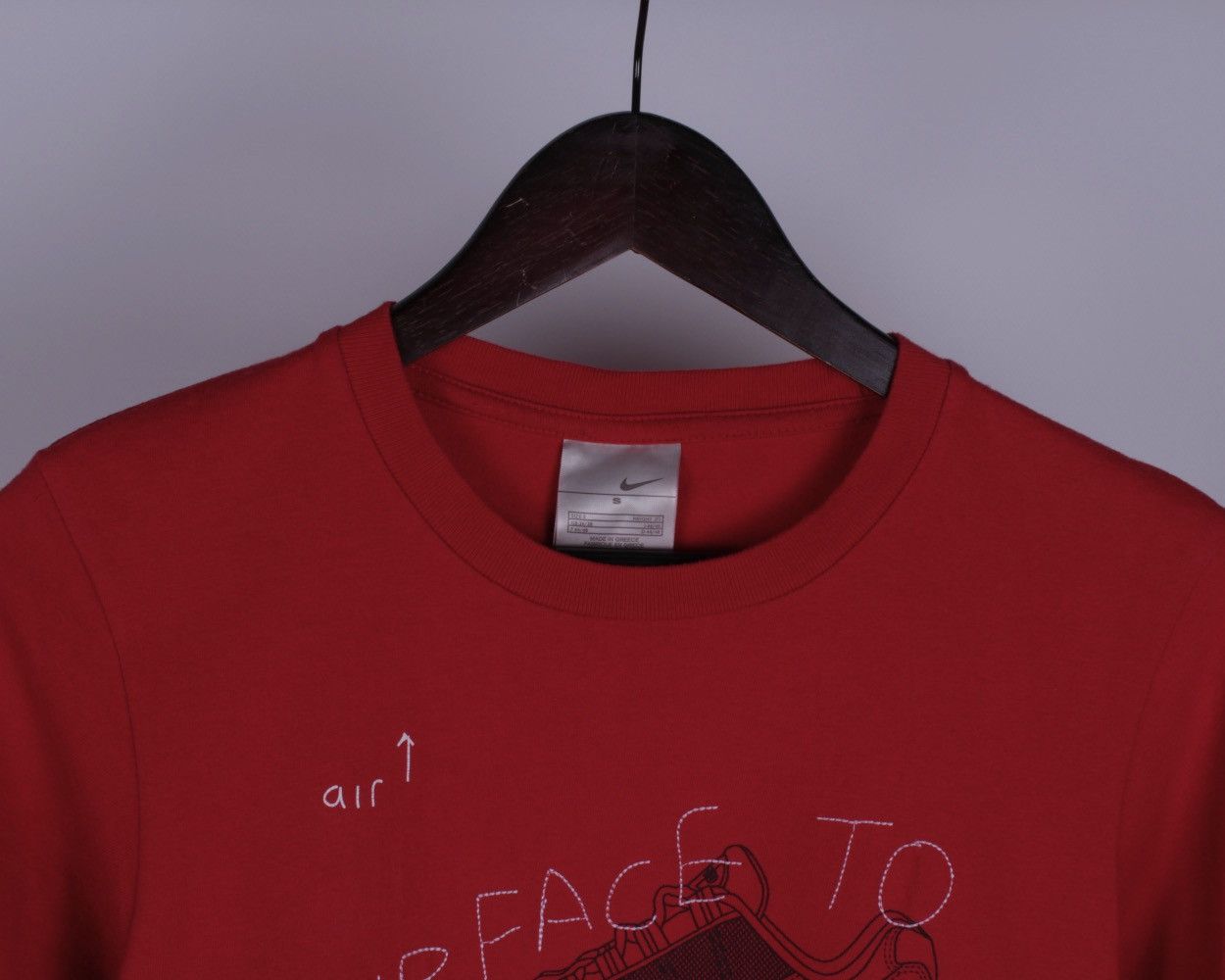 Nike × Vintage Vintage NIKE Air Max 95 Surface to Air Red T-Shirt Size US S / EU 44-46 / 1 - 4 Thumbnail