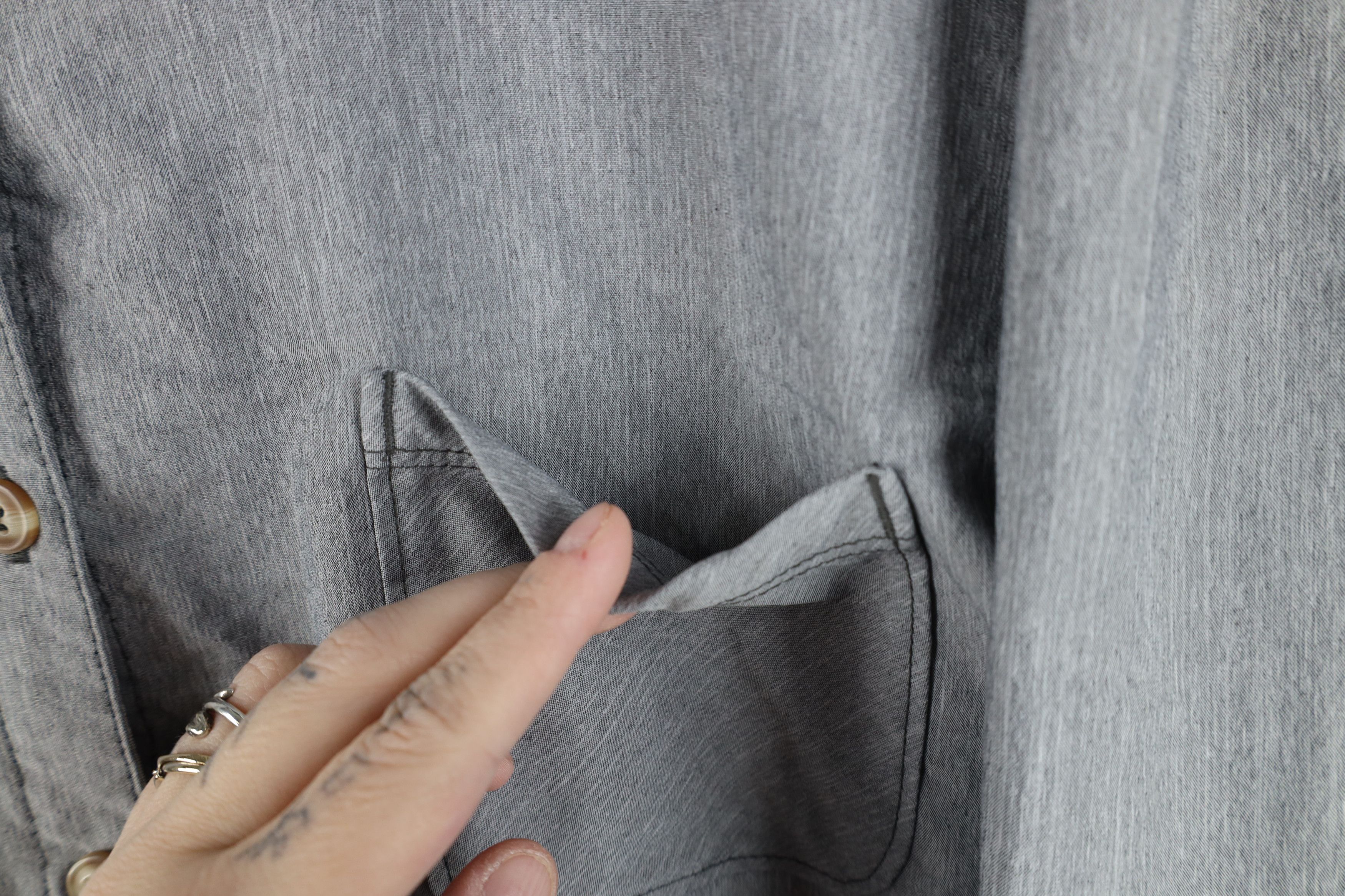 The North Face The North Face Spell Out Chambray Collared Button Shirt Gray Size M / US 6-8 / IT 42-44 - 5 Thumbnail