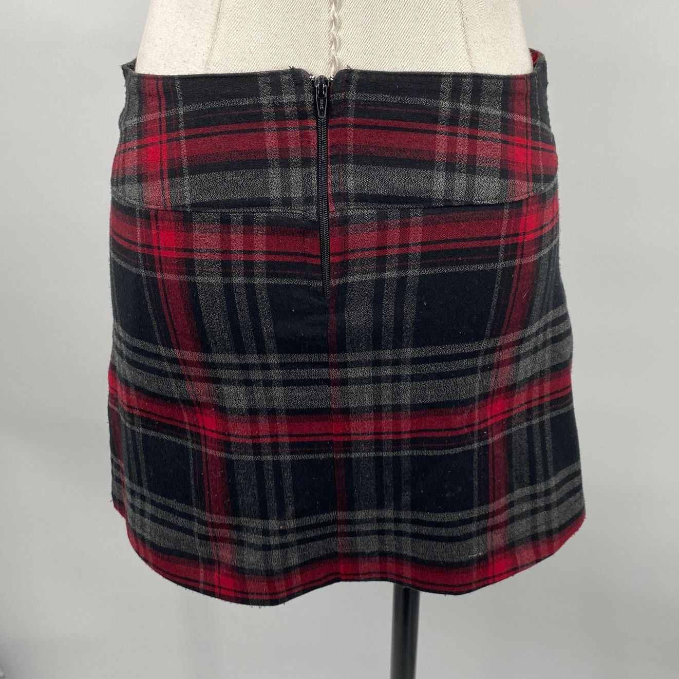Vintage Vintage 90s Y2k Pleated Plaid Mini Skirt Chain Star Belt Red Size 25" / US 0 / IT 36 - 5 Thumbnail
