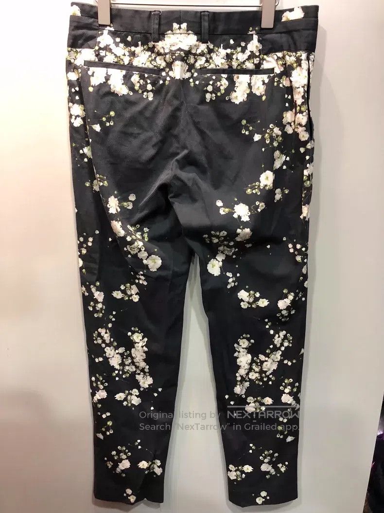 Givenchy Givenchy Floral Print Pants Size US 34 / EU 50 - 2 Thumbnail