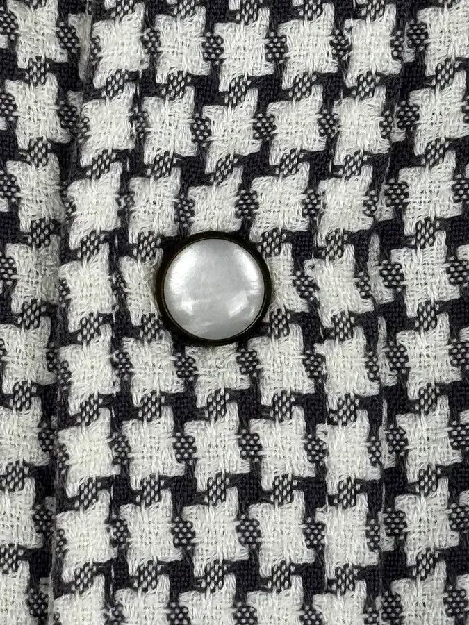 Dolce & Gabbana 2010s Dolce & Gabbana Black & White Sicilian Premium Shirt Size US S / EU 44-46 / 1 - 10 Thumbnail