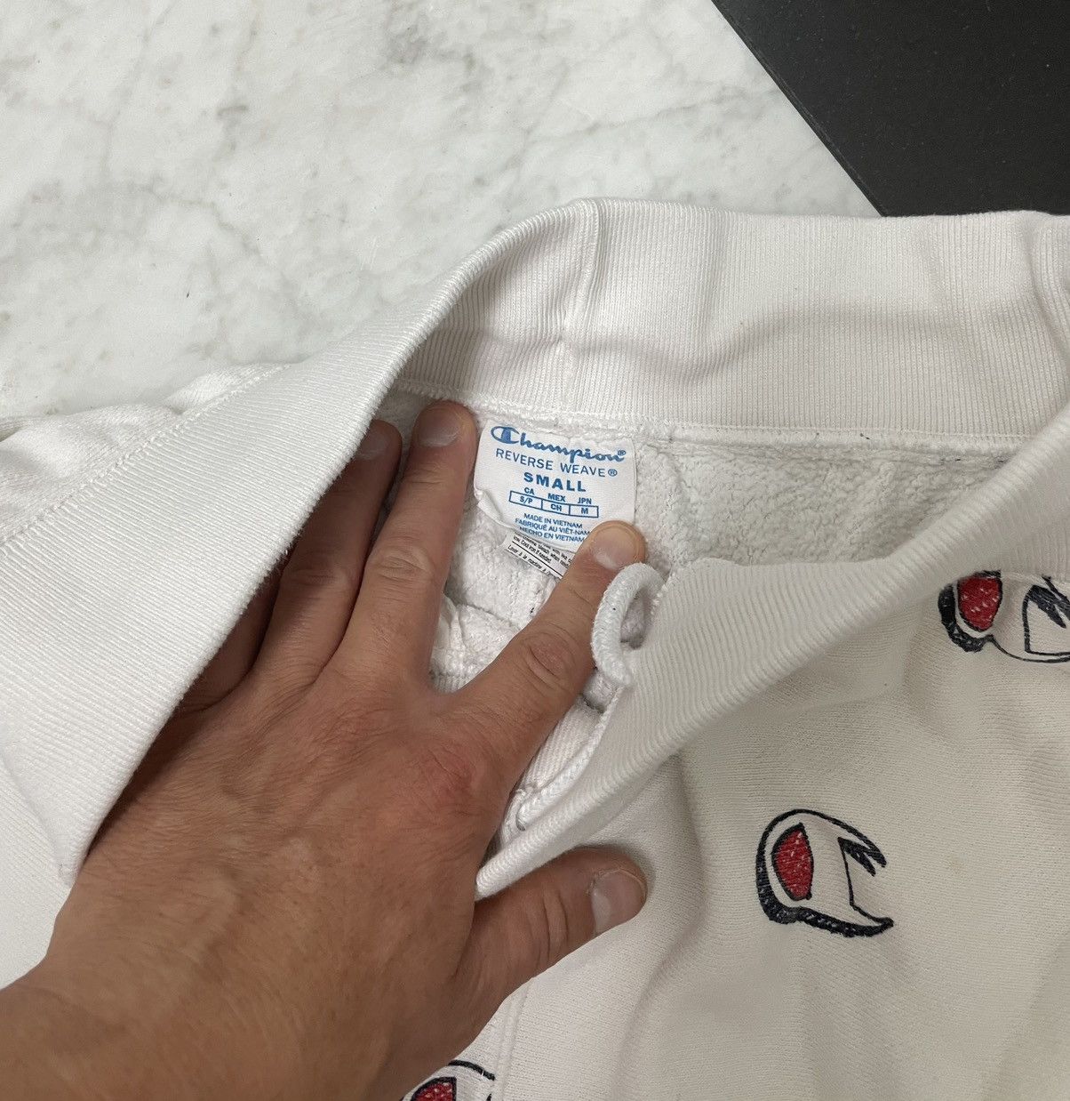 Champion 🔥 Vintage champion sweats size small Size US 26 / EU 42 - 2 Thumbnail