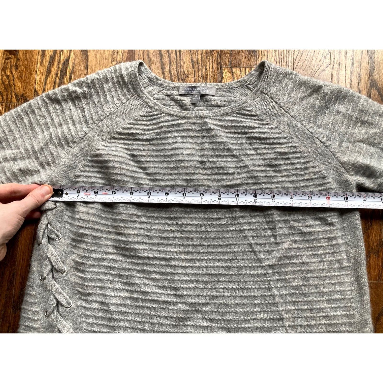 Neiman Marcus Neiman Marcus Sweater Womens Gray Cashmere Pullover Asymmetric Small Regular Sleeve Long Size S / US 4 / IT 40 - 4 Thumbnail