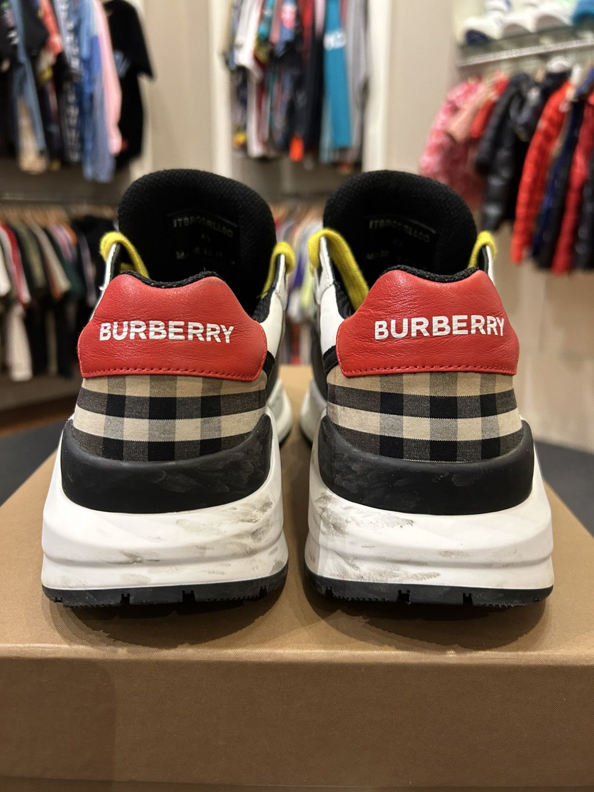 Burberry Burberry Ramsey Sneaker Size US 7 / EU 40 - 3 Thumbnail