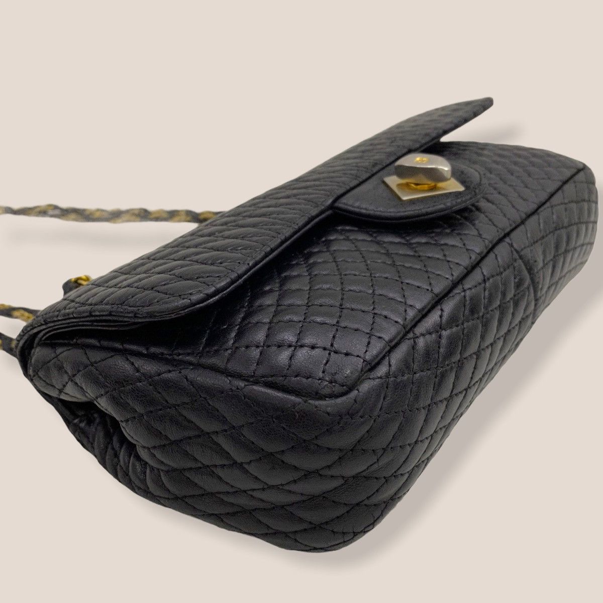 Bally ‼️LASTDROP‼️ AUTHENTIC BALLY LEATHER QUILTED SHOULDER BAG Size ONE SIZE - 3 Thumbnail