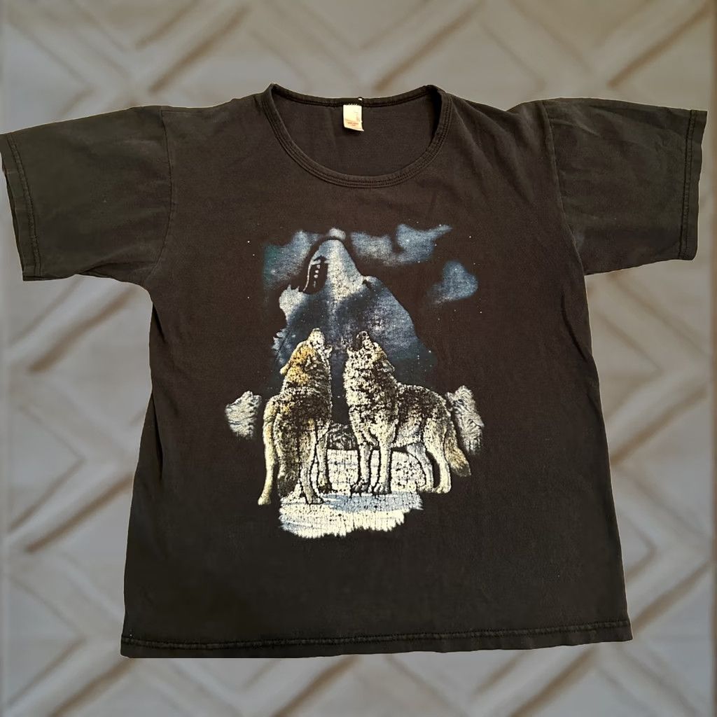 Vintage VINTAGE Wolf T-Shirt Women’s Small Blue Distressed Nature Wolves Wool? Size S / US 4 / IT 40 - 1 Thumbnail