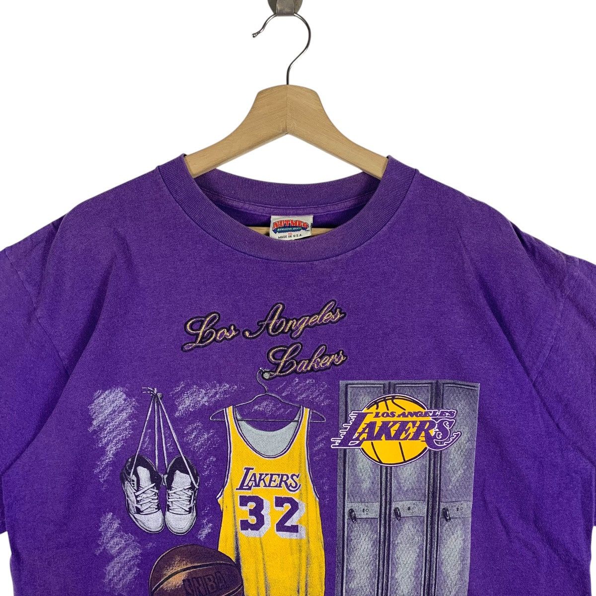 NBA × Vintage Vintage 90s LOS ANGELES LAKERS Magic johnson nutmeg tee Size US XL / EU 56 / 4 - 2 Thumbnail