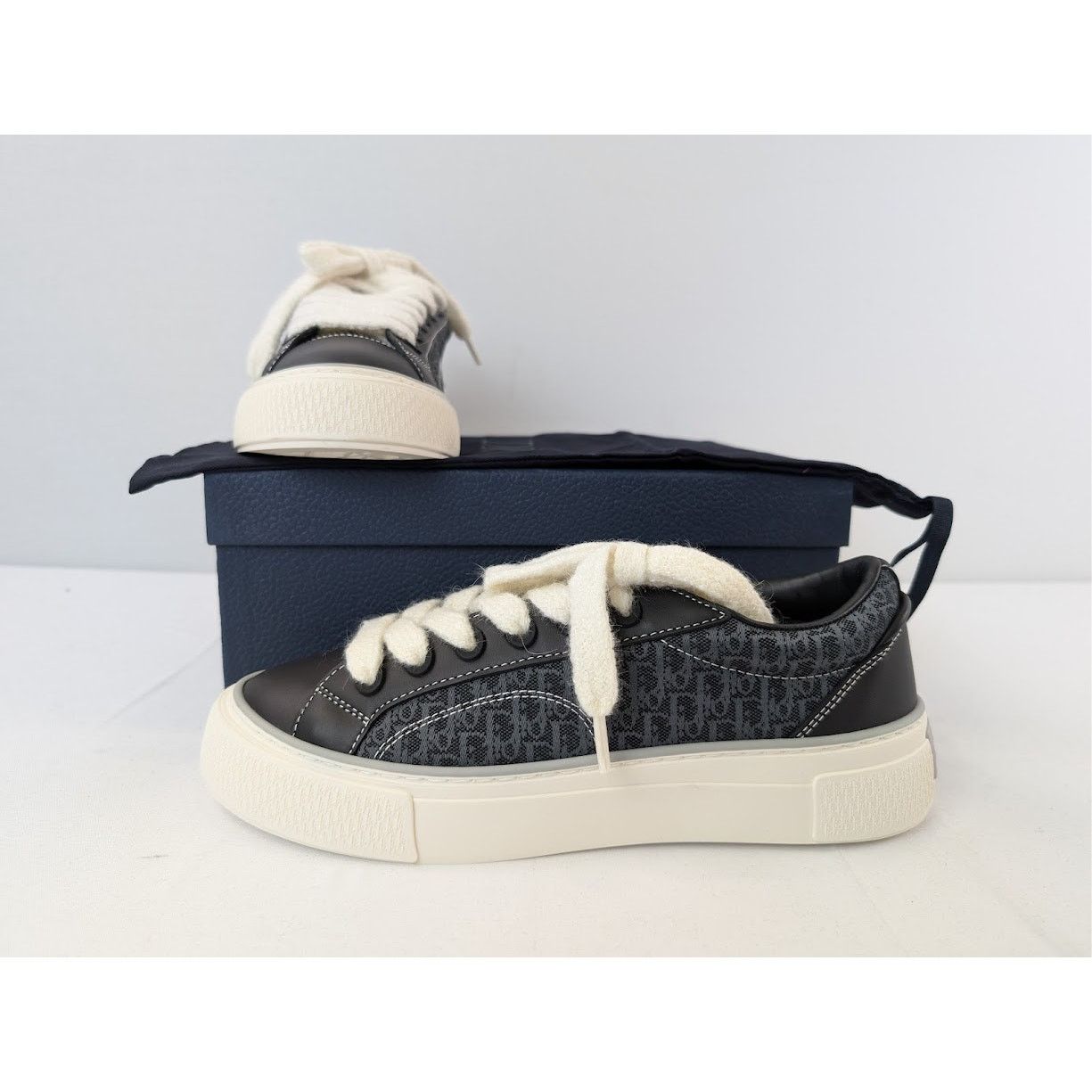 Dior o1rshd1 Q:2 / B33 Low-Top Sneakers in Black Size US 9 / EU 42 - 21 Thumbnail