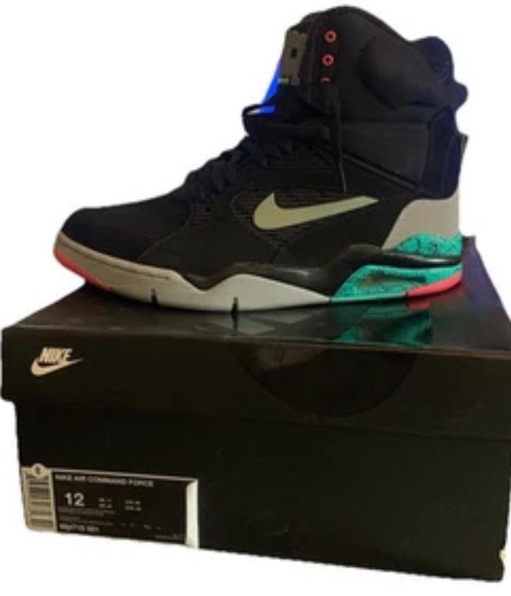 Nike Nike Air Command Force Spurs Fiesta David Robinson Size 12 Size US 12 / EU 45 - 1 Thumbnail
