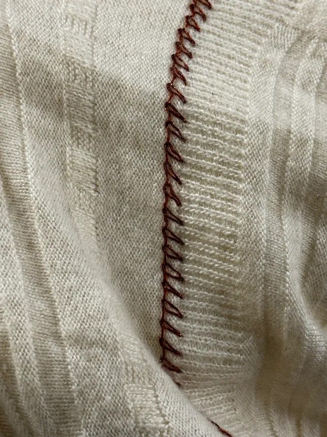 Roberto Cavalli 2000s Cavalli Cream White Abstract Turtleneck Sweater Size US S / EU 44-46 / 1 - 10 Thumbnail