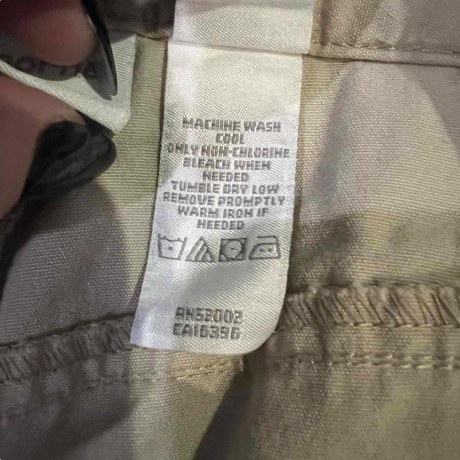Liz Claiborne Liz Claiborne Audra Capri Pants Womens 14P Beige Cropped Size 36" / US 14 / IT 50 - 4 Thumbnail