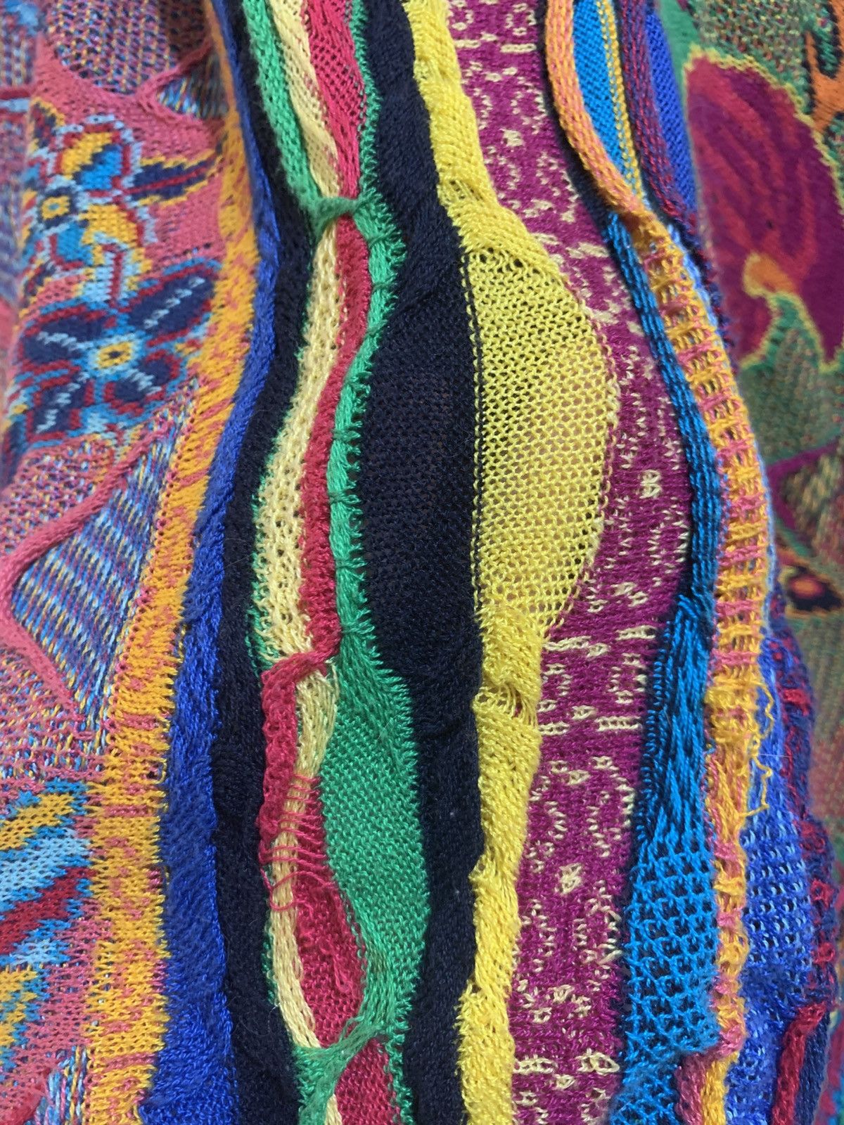 Coogi Tropical Fish Birds Flowers Coogi Sweater Large Size US L / EU 52-54 / 3 - 11 Thumbnail