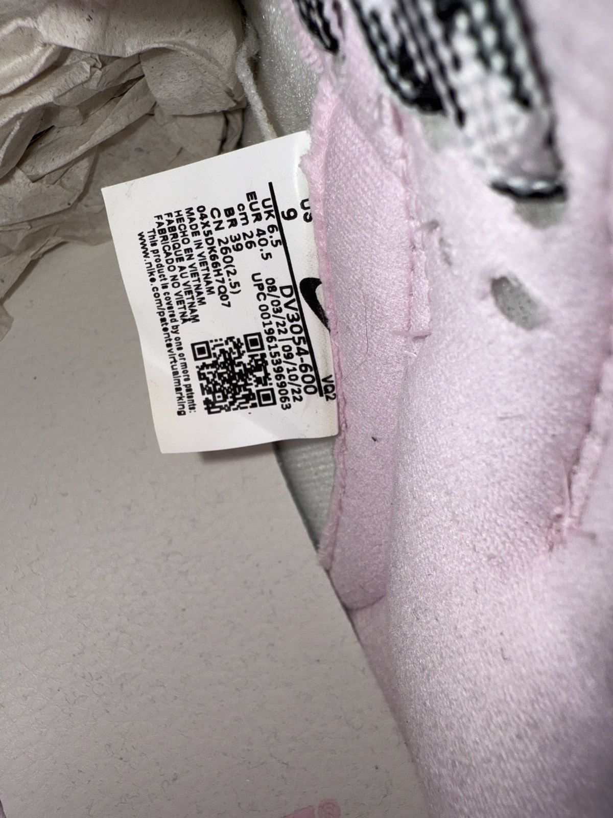 Nike Nike Dunk Low LX Pink Foam Size US 9 / IT 39 - 6 Thumbnail