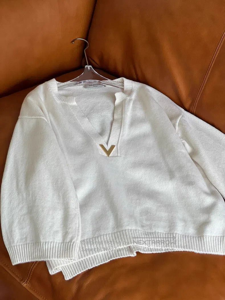 Valentino Valentino Cashmere sweater Size M / US 6-8 / IT 42-44 - 1 Thumbnail