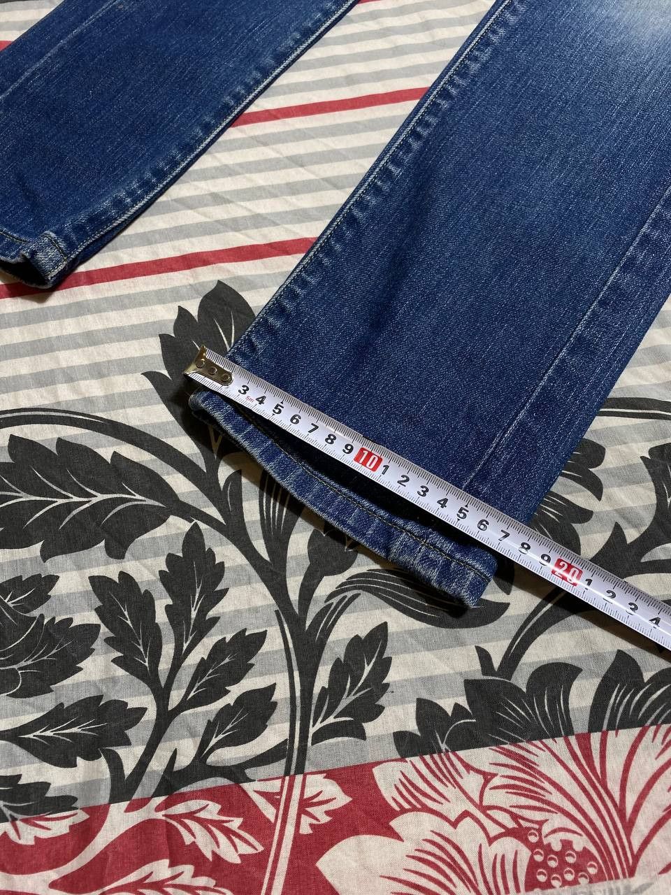 Levi's × Vintage Distressed Blue Vintage Levi's Jeans8 Denim 523 Size US 26 / EU 42 - 16 Thumbnail
