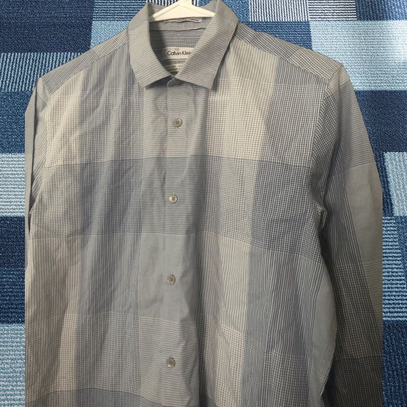 Calvin Klein Calvin Klein Dress Shirt Mens Classic S Fit 14 1/2 Blue Plaid Non-Iron Button-Down Collared Long Sleeve Size 36R - 1 Thumbnail