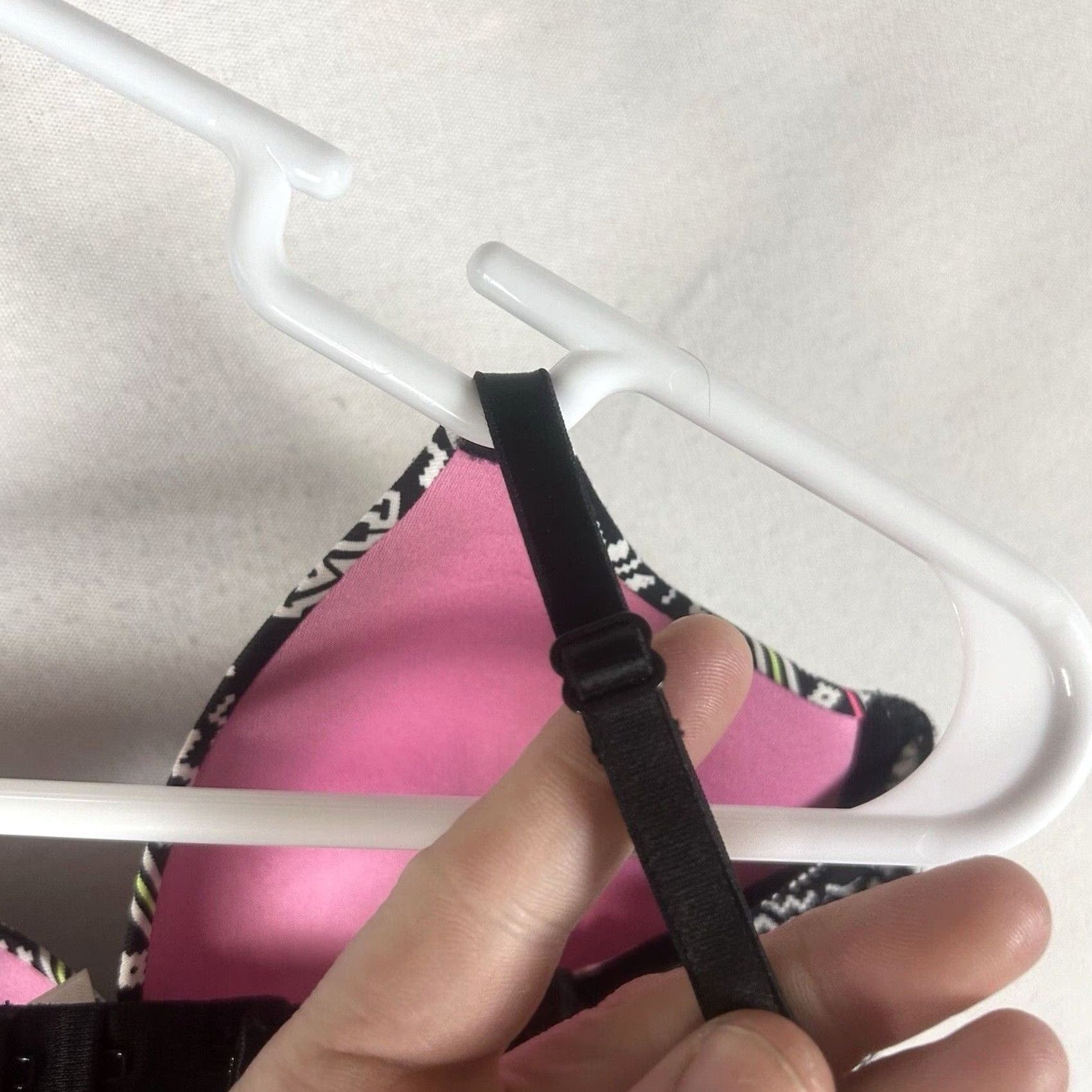 Victoria's Secret Victoria's Secret Pink Wear Everywhere Push Up Bra 34C Striped Grey Ladies Handle Vintage No Sculpted Underwire Adjustable Hook & Eye Size ONE SIZE - 7 Thumbnail