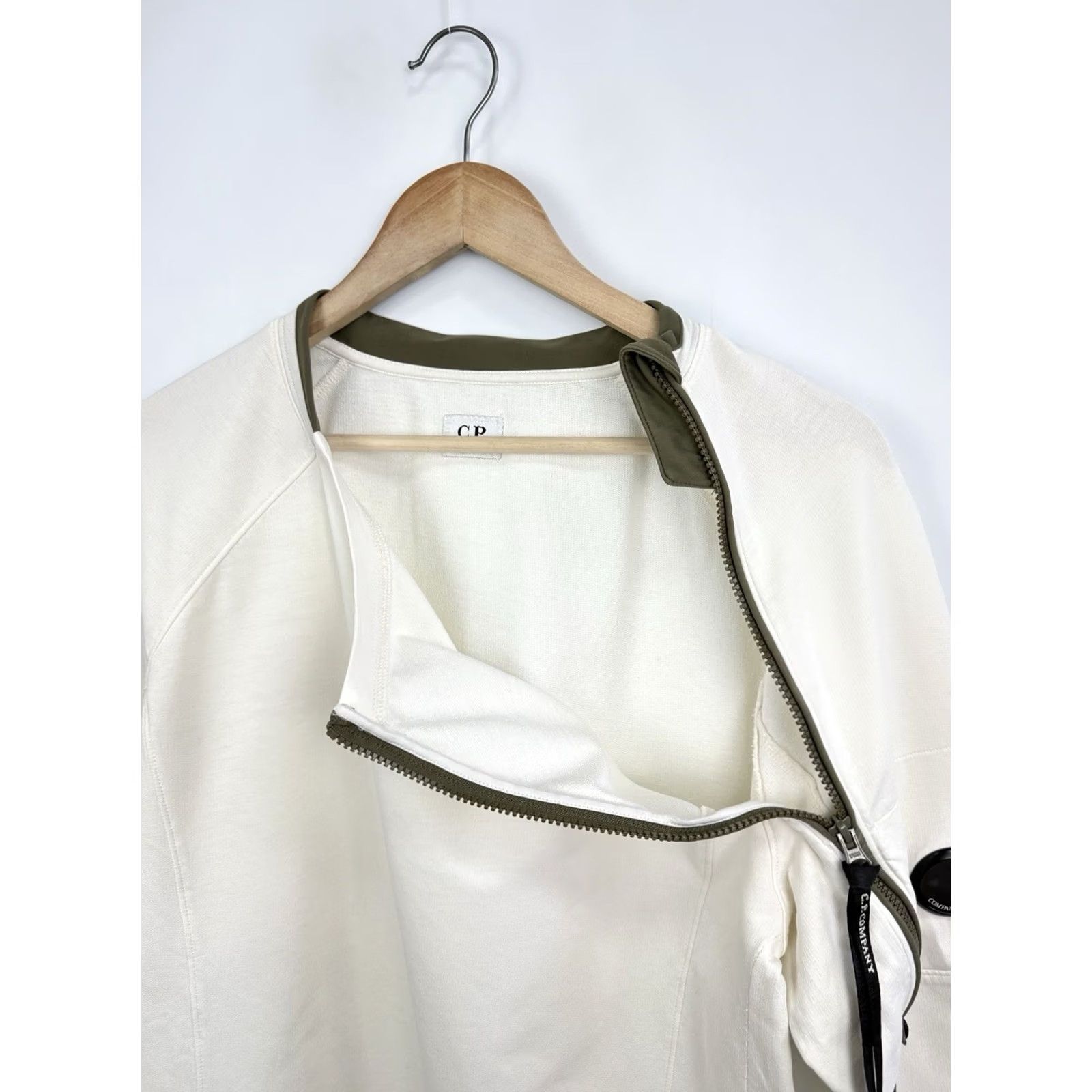 Vintage C. P. Company Sweatshirt Mens Asymmetrical Zip Lens Y2K White M Rare Vintage Issues Size US M / EU 48-50 / 2 - 7 Thumbnail