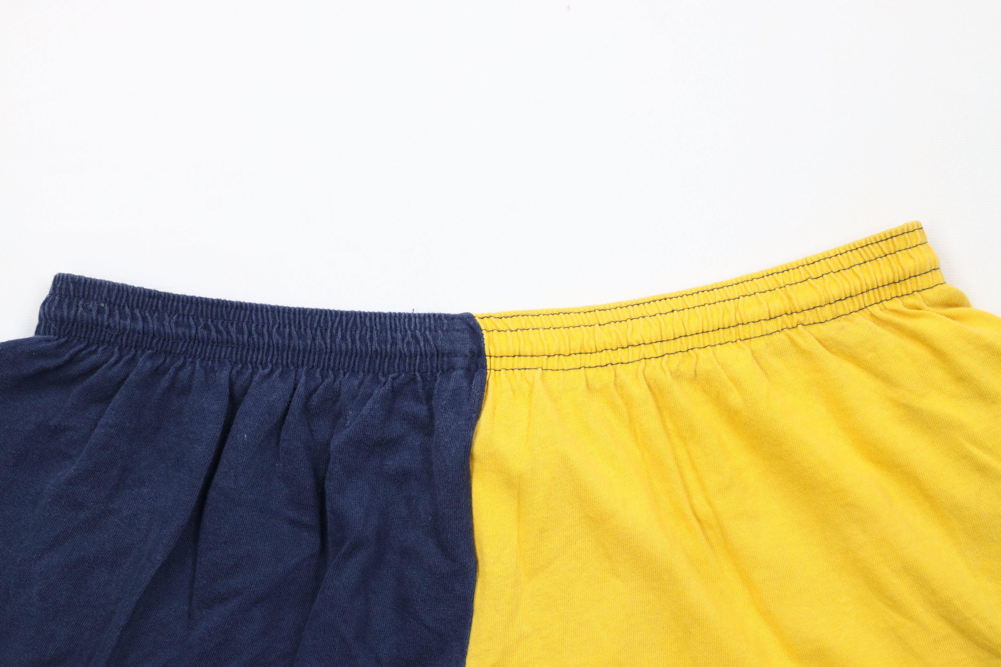 Vintage Vintage 90s University of Michigan Above Knee Shorts USA Size US 34 / EU 50 - 12 Thumbnail