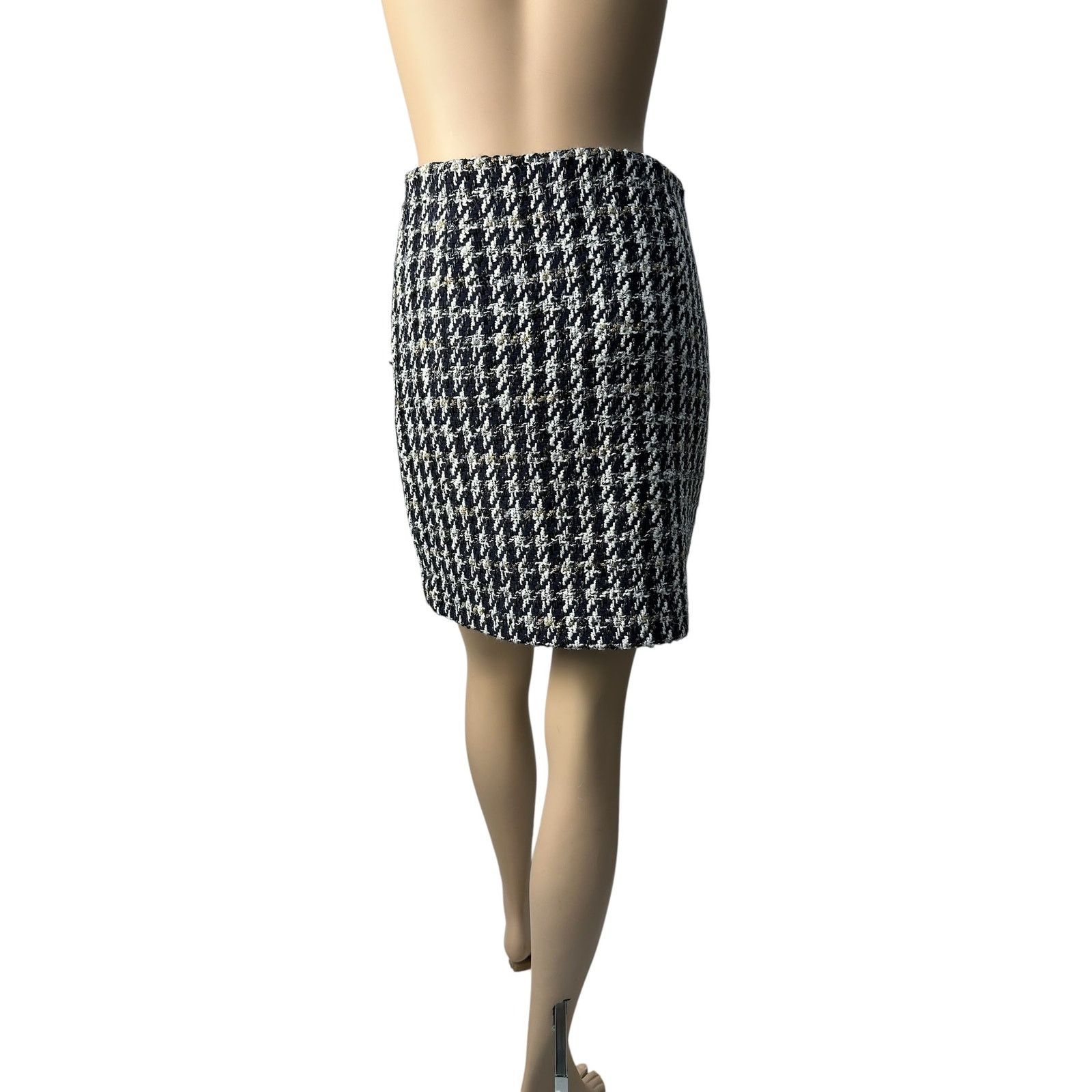 Sandro Sandro Houndstooth Decorative Buttons Skirt Sz.1 Size 27" / US 4 / IT 40 - 2 Thumbnail