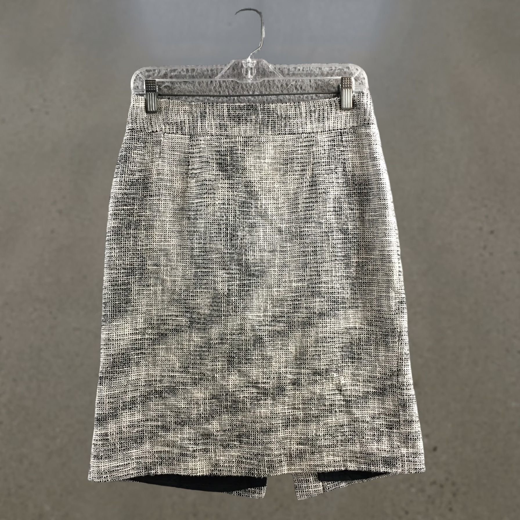 Banana Republic Banana Republic Skirt Womens 6 Gray Cotton Blend Tweed Straight & Pencil Casual Dress Pant? Size 28" / US 6 / IT 42 - 1 Thumbnail
