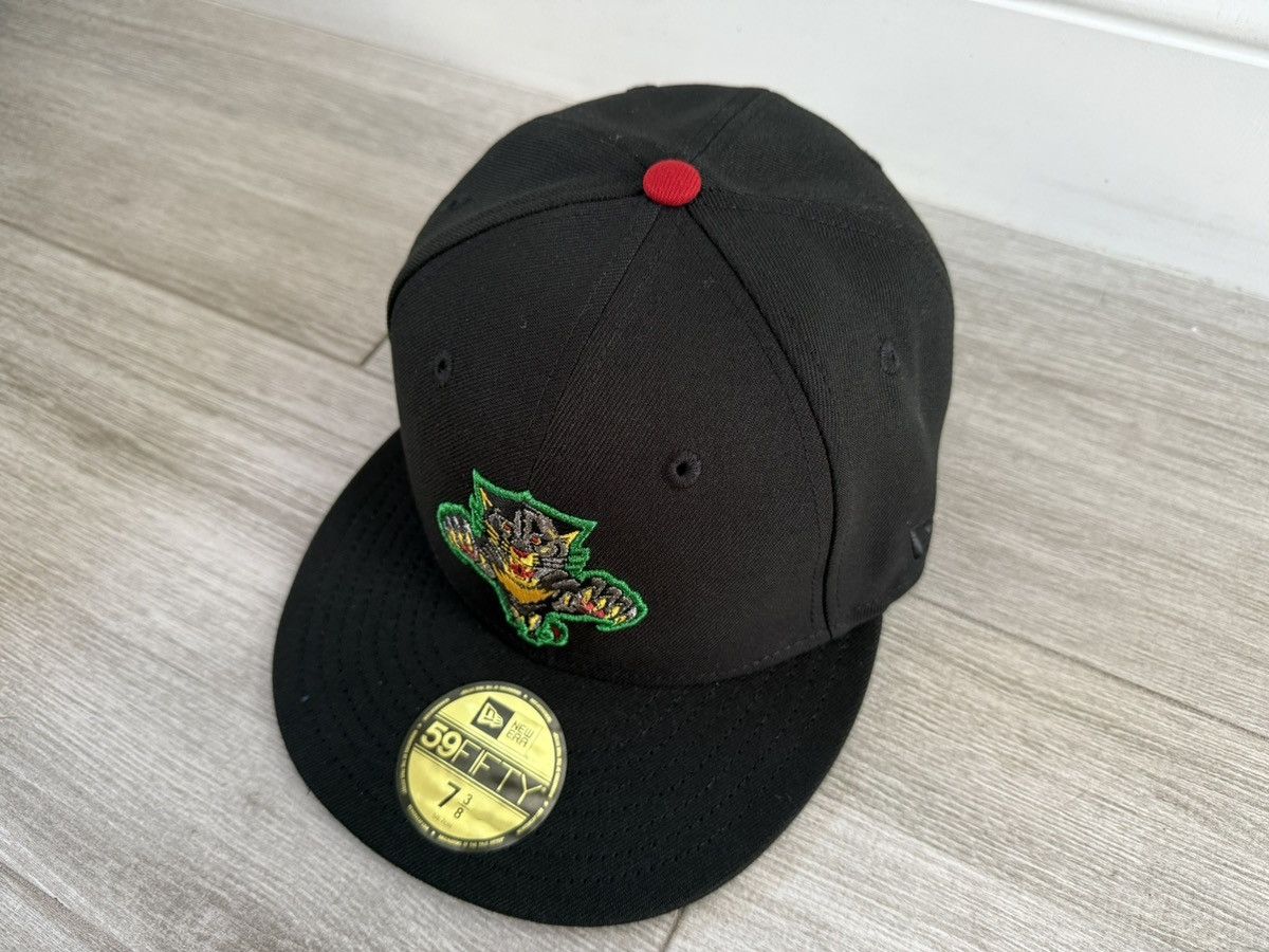 New Era Florida Panthers New Era 20 Years Black Green Fitted 7 3/8 Size ONE SIZE - 5 Thumbnail