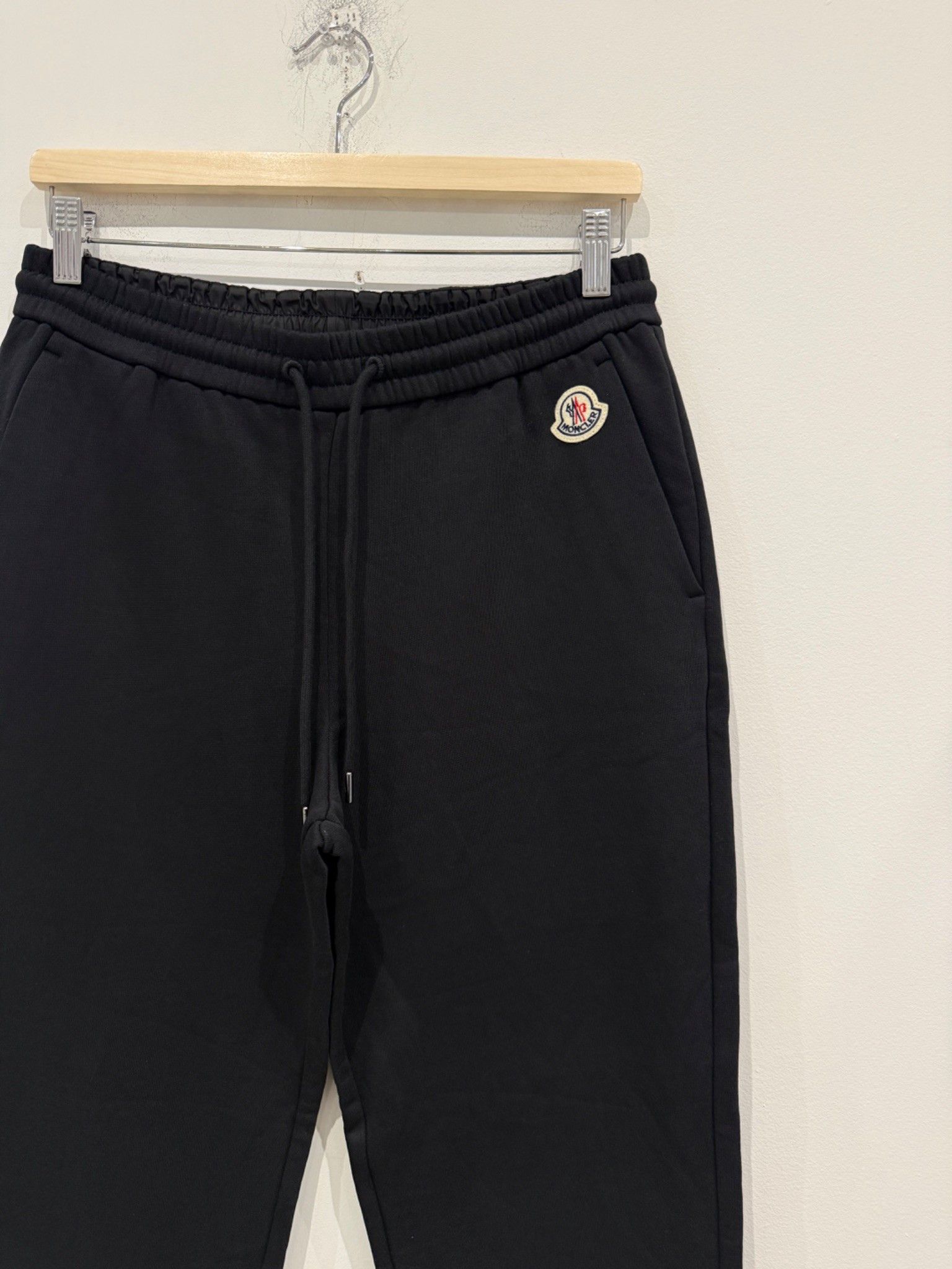 Moncler Moncler Logo Patch Cotton Sweatpants Black Size US 33 - 2 Thumbnail