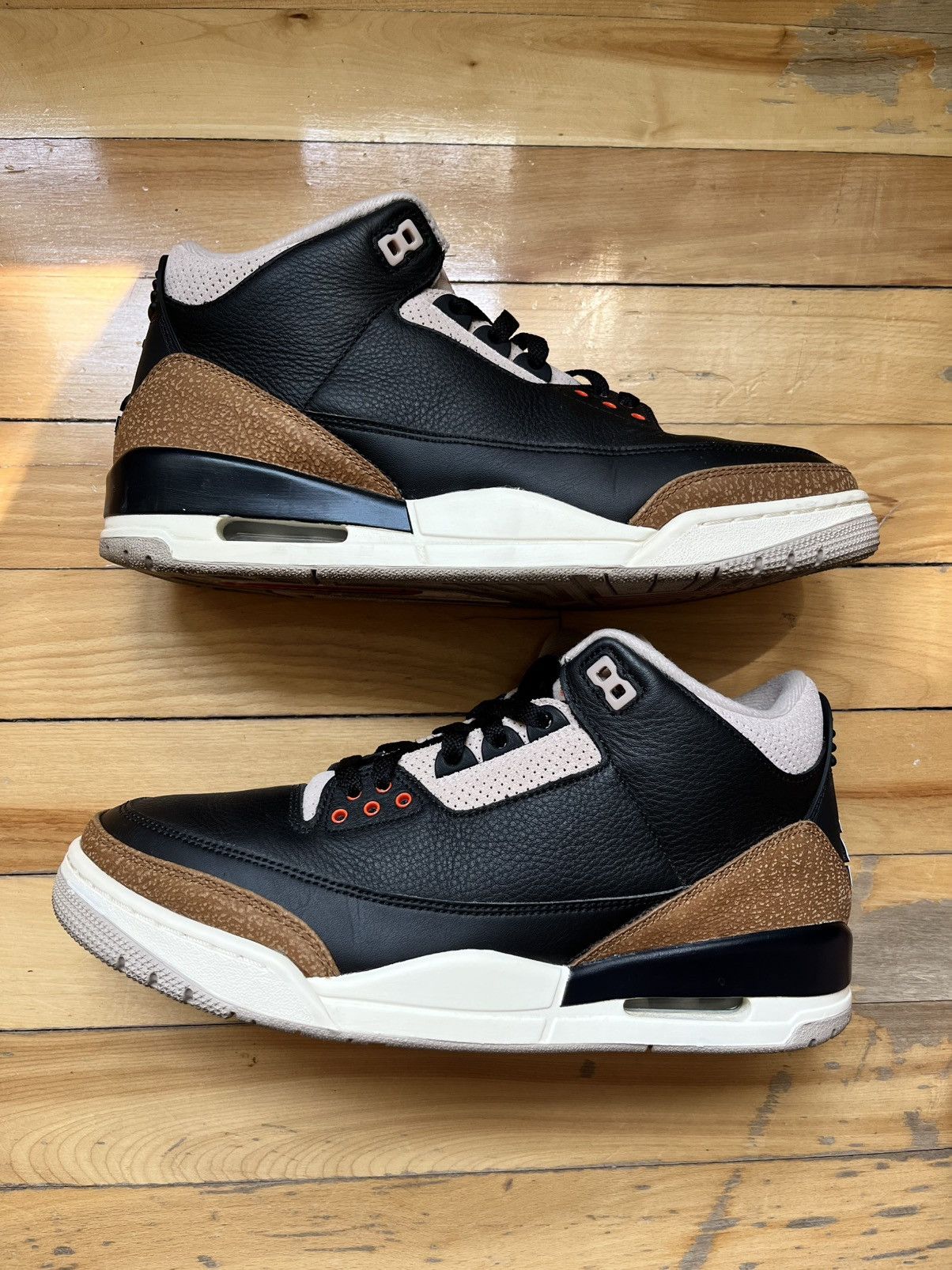 Jordan Brand Jordan 3 “Desert Elephant” SIZE: 10 Size US 10 / EU 43 - 1 Thumbnail