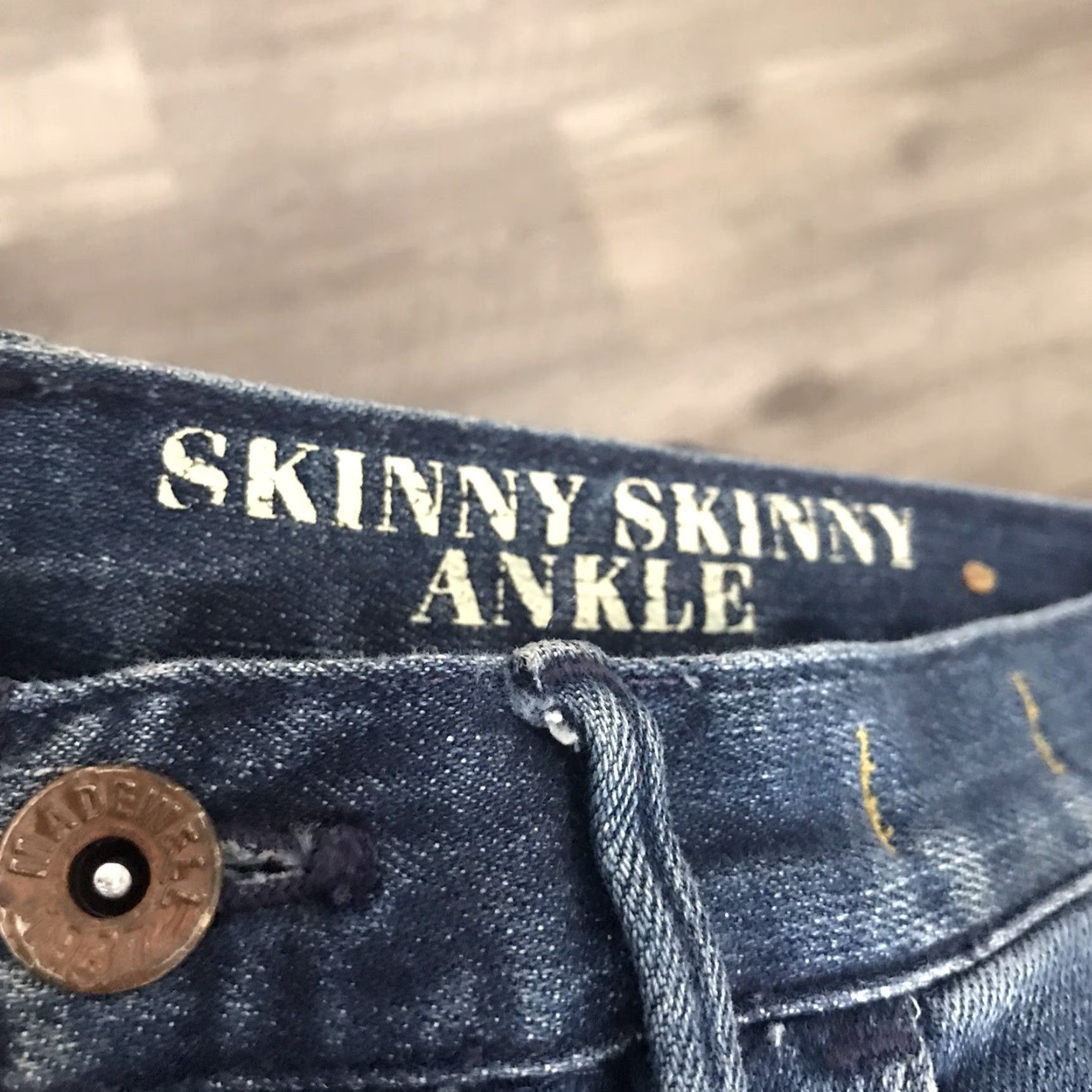 Madewell Madewell Jeans Womens 25 Skinny Ankle Medium Blue Wash Denim Slim Stretch 5-Pocket Modern Womens Jeans Size 42" / US 20 - 4 Thumbnail
